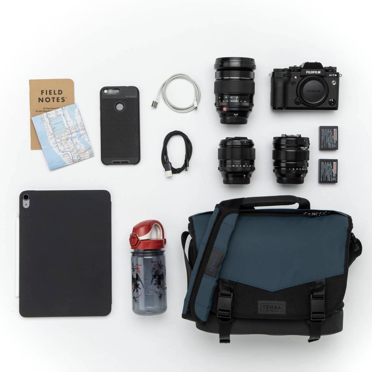 FUJIFILM  
X-T3  
FIELD NOTES  
FUJIFILM  
4  
THE  
TENBA  
TENBA