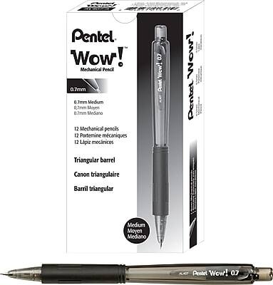 Pentel Wow! Mechanical Pencil  
0.7mm Medium  
0.7mm Moyen  
0.7mm Mediano  
12 Mechanical pencils  
12 Portemine mécaniques  
12 Lápiz mecánicos  
Triangular barrel  
Canon triangulaire  
Barrel triangular  
Medium  
Moyen  
Mediano