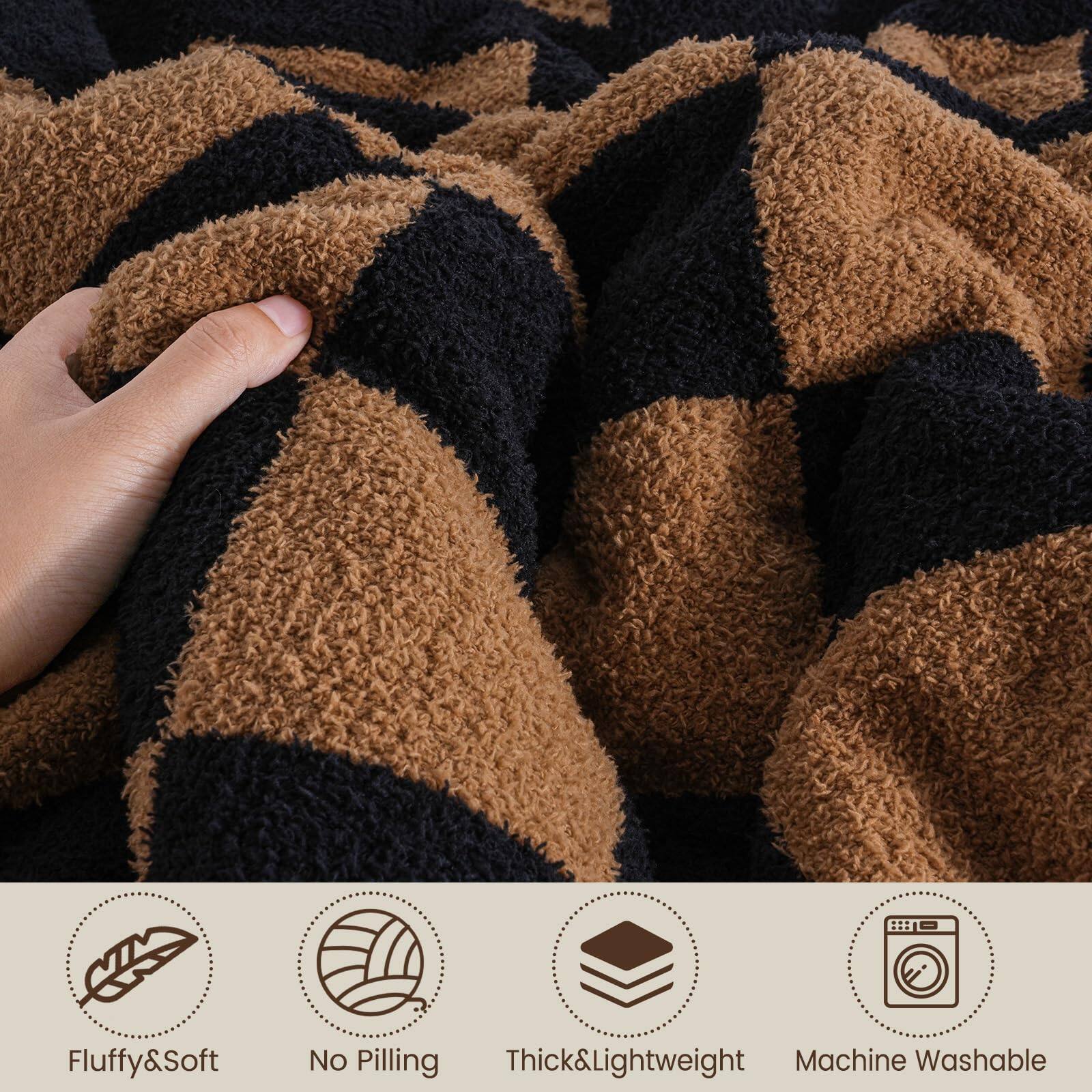 Fluffy & Soft  
No Pilling  
Thick & Lightweight  
Machine Washable