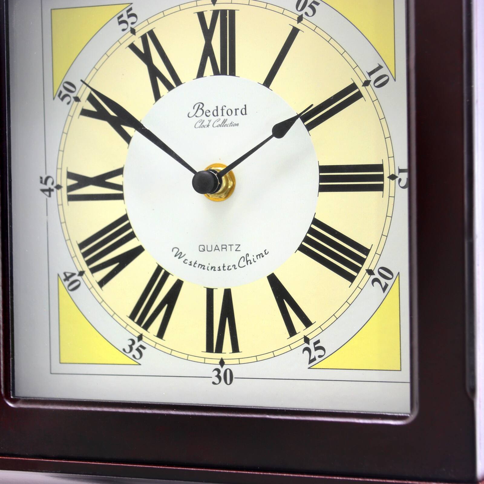 05 10 50 II X XI XII I 45 IX III 40 VII V V 35 25 30 Bedford X Clock Collection QUARTZ Westminster Chime