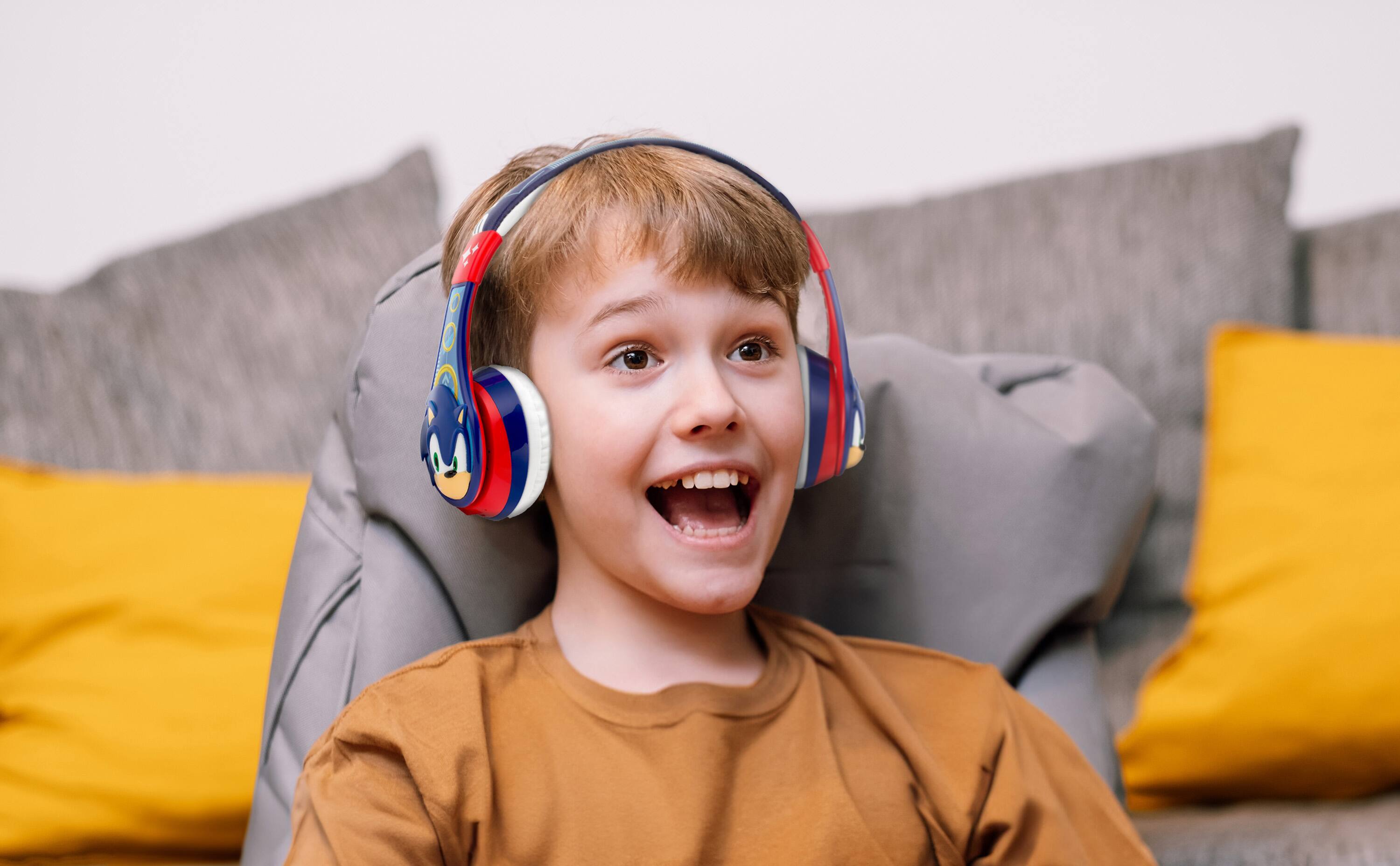 eKids Sonic the Hedgehog Bluetooth Headphones for Kids, Wireless