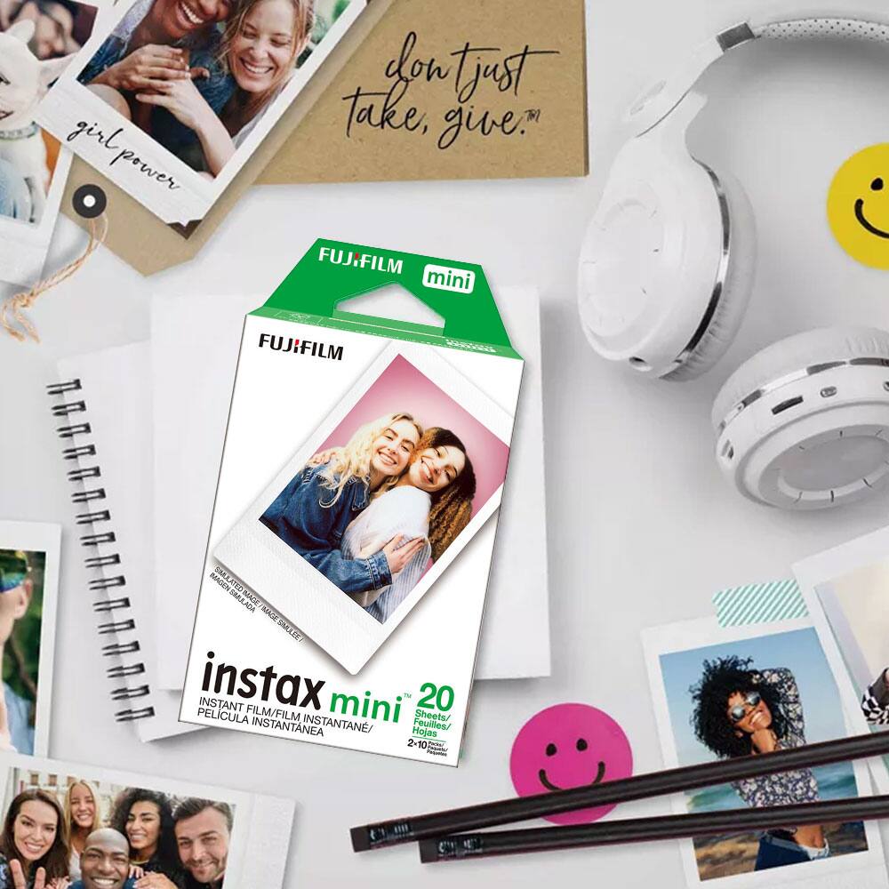 girl power  
don't just take, give.  

FUJIFILM mini  
instax mini 20  
INSTANT FILM/FILM mini  
PELICULA INSTANTANEA  
2-10 Sheets/Hojas/Feuilles/INSTANTANEA  
Hoja