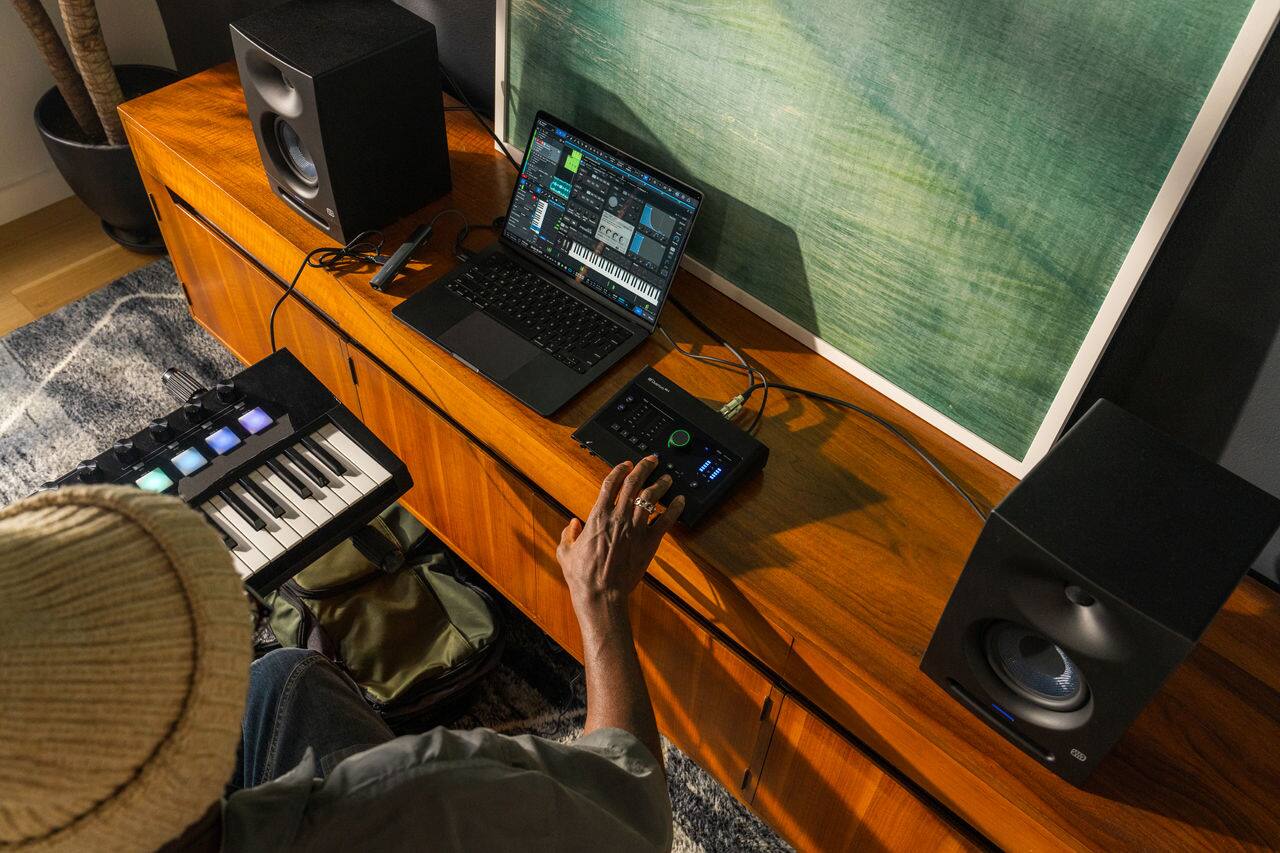 Alt View 16. PreSonus - Quantum ES 4: 4x4, 24-bit/192 kHz USB-C Audio Interface - Black.