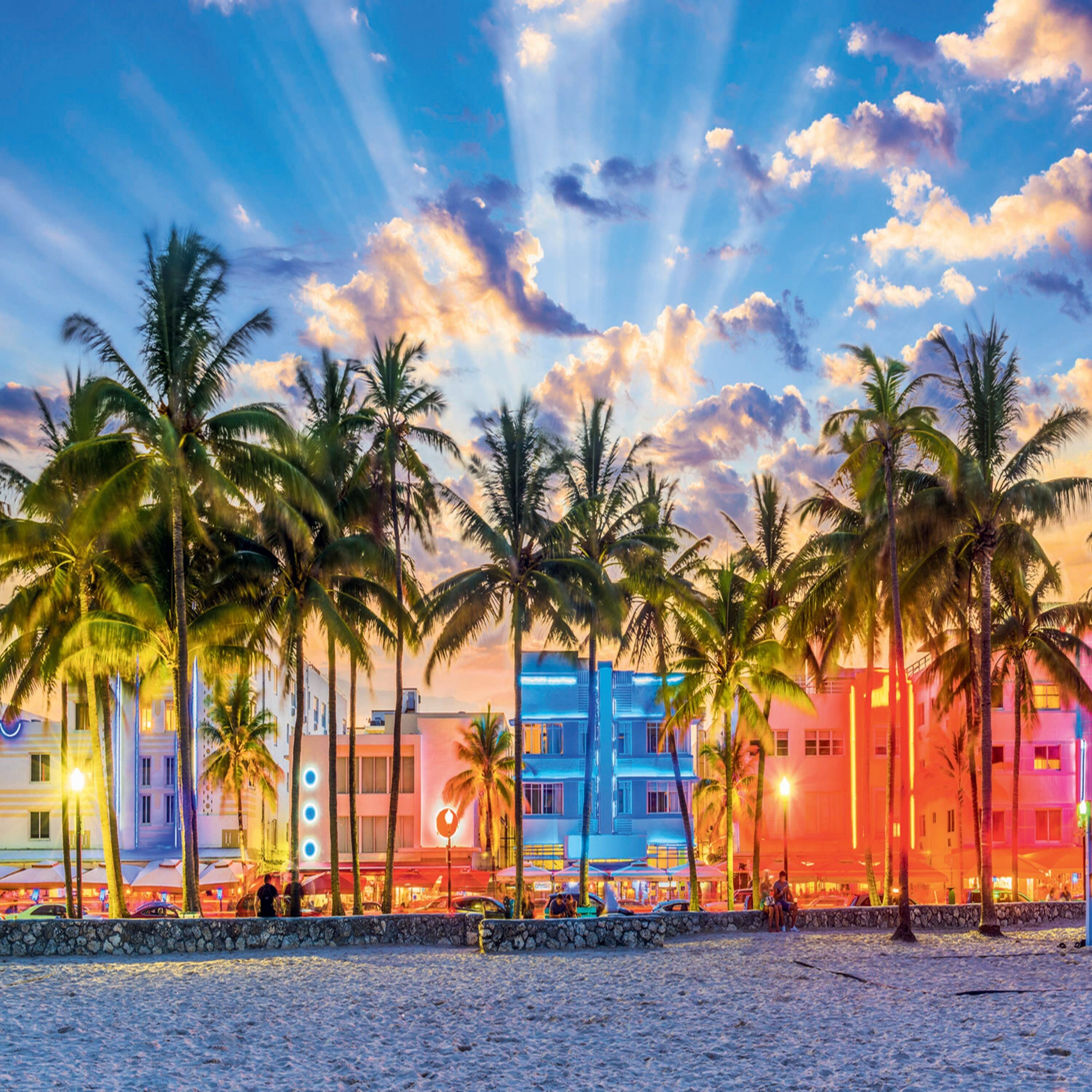 Alt View 1. Trefl - Trefl Red Miami, Florida 1000 Piece Puzzle.