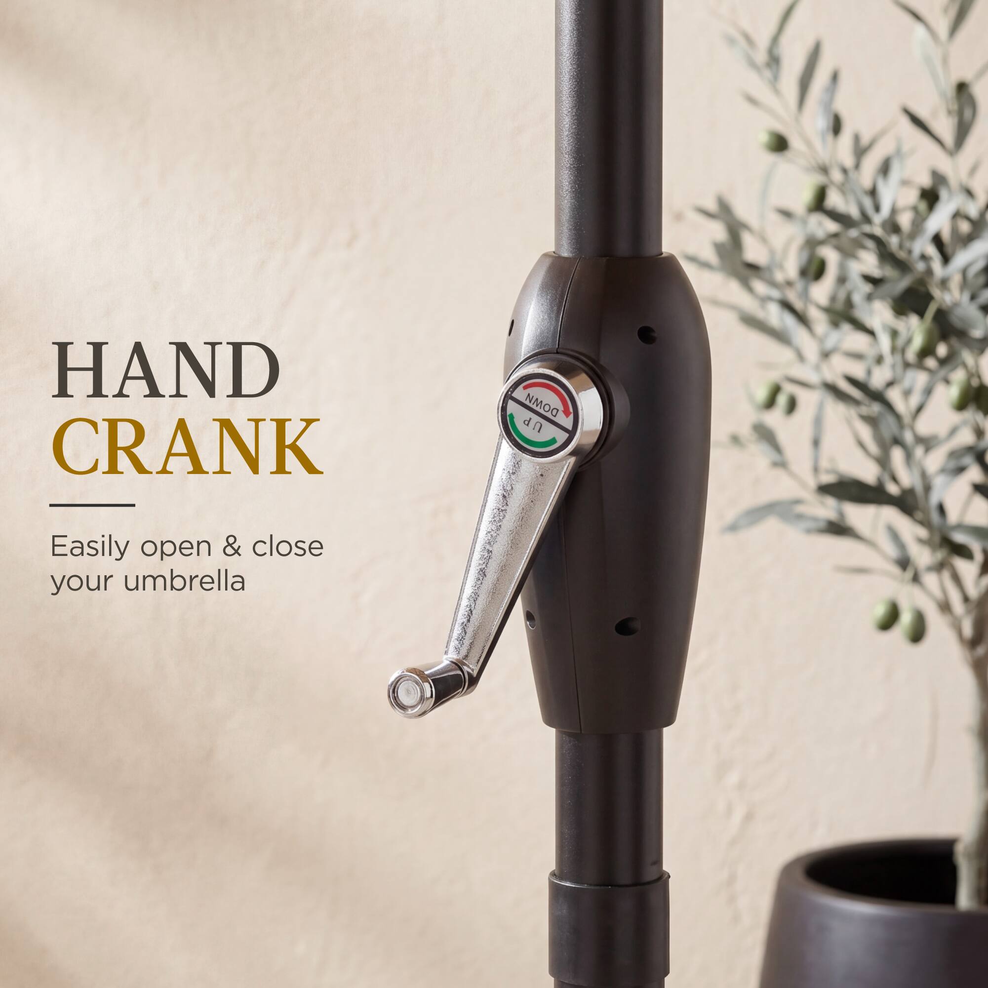 HAND CRANK

Easily open & close your umbrella