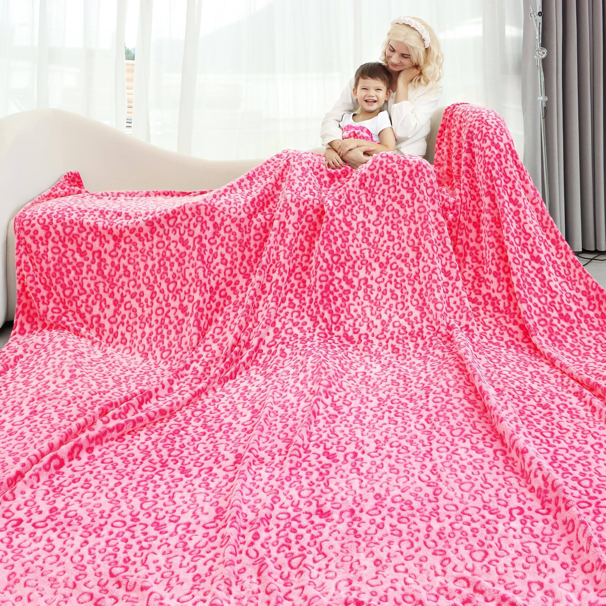 Leopard Pink-King Size 90" x 108" (229 x 274 cm)