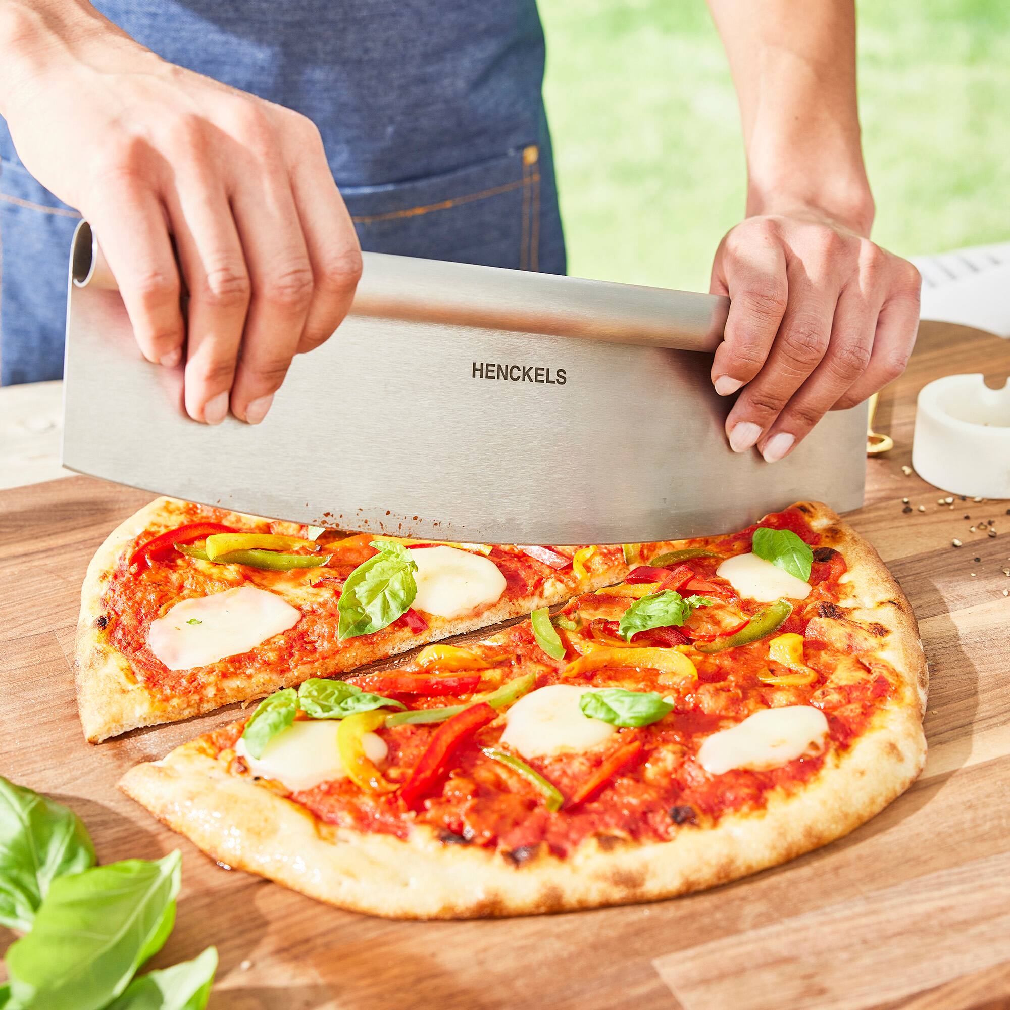 Alt View 5. Henckels - Henckels BBQ 2-pc Pizza Prep and Cut Set - Stainless Steel.