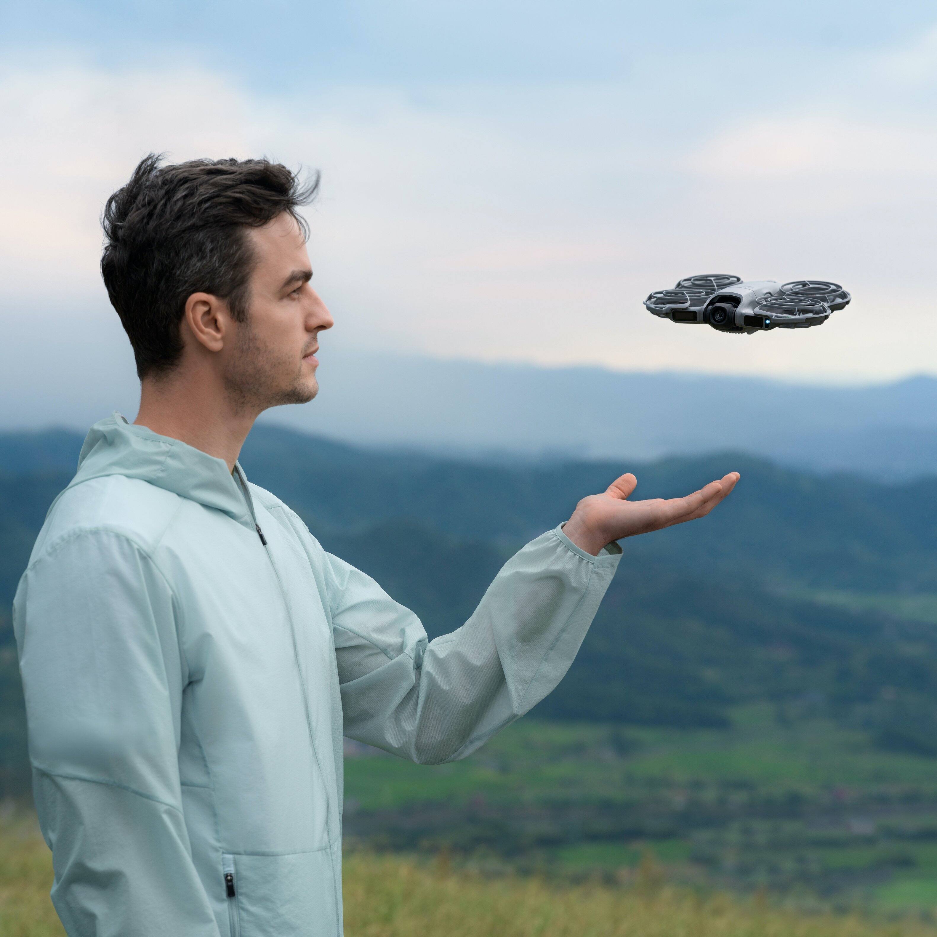 Alt View 2. DJI - DJI Neo 2 Motion Fly More Combo.