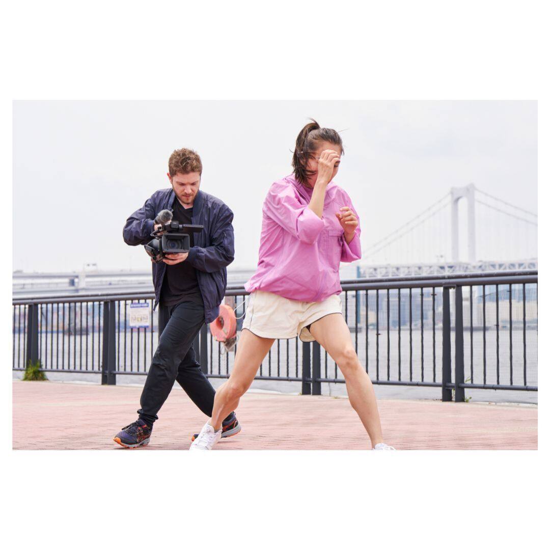 Left. Sony - Sony Solid State Handheld 4K Camcorder (HXR-NX800).