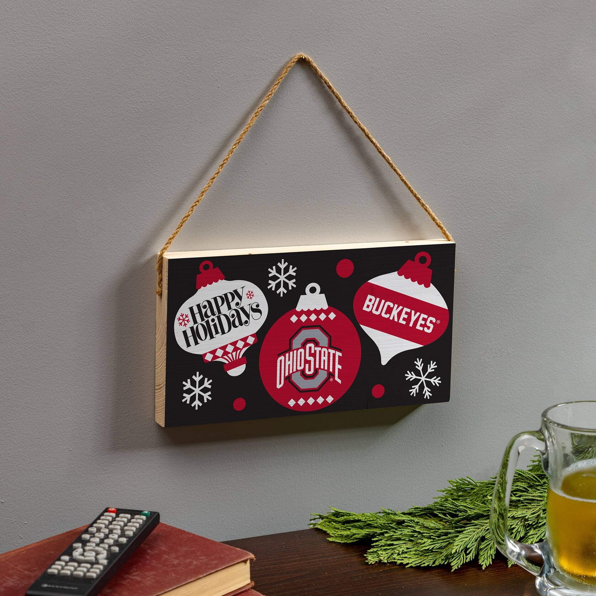 HAPPY HOLIDAYS  
BUCKEYES  
OHIO STATE