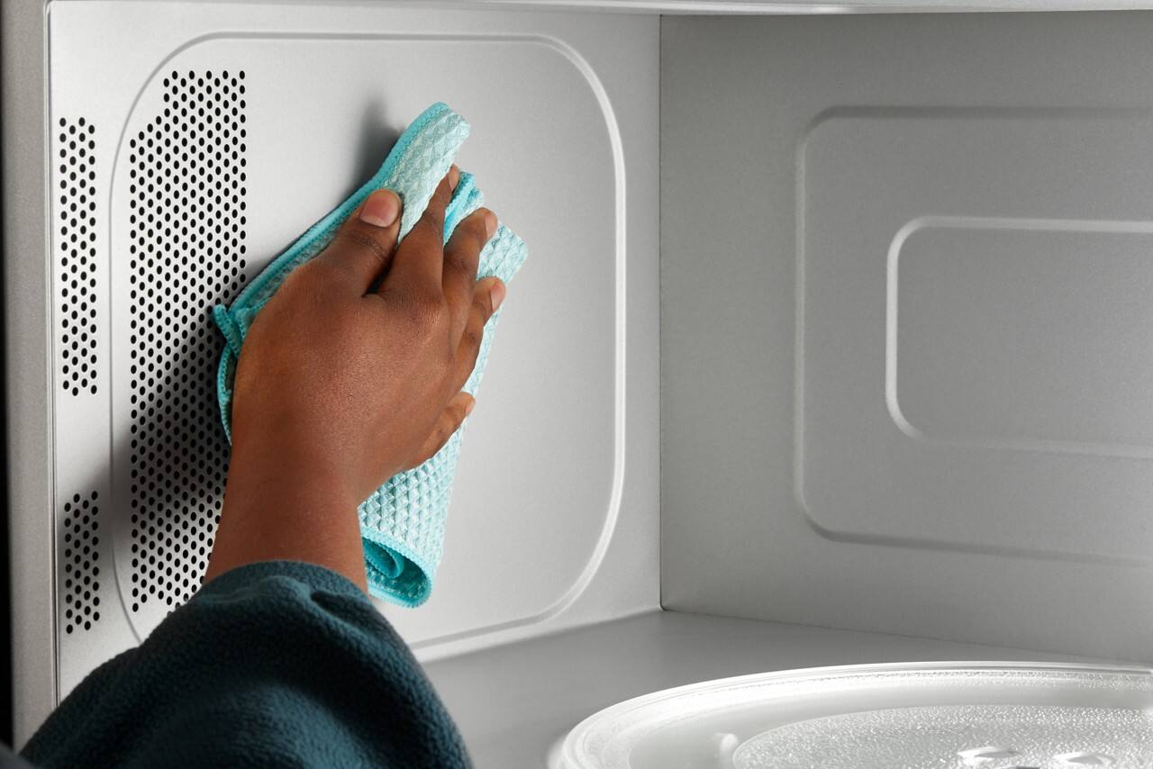 Alt View 13. Maytag - 1.7 Cu. Ft. Over-The-Range Microwave with Non-Stick Interior Coating - Fingerprint Resistant Stainless Steel.