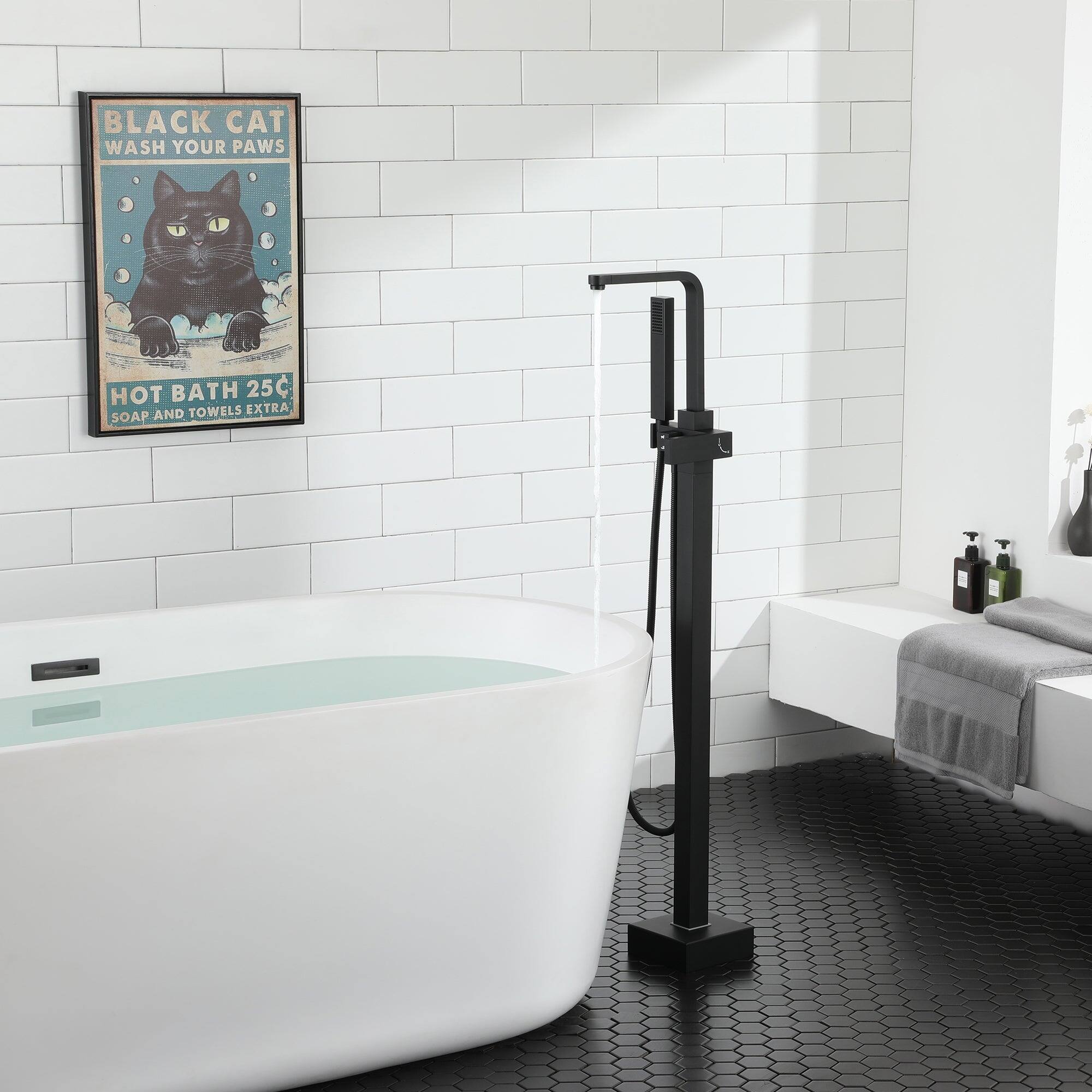 BLACK CAT WASH YOUR PAWS HOT BATH 25C SOAP AND TOWELS EXTRA