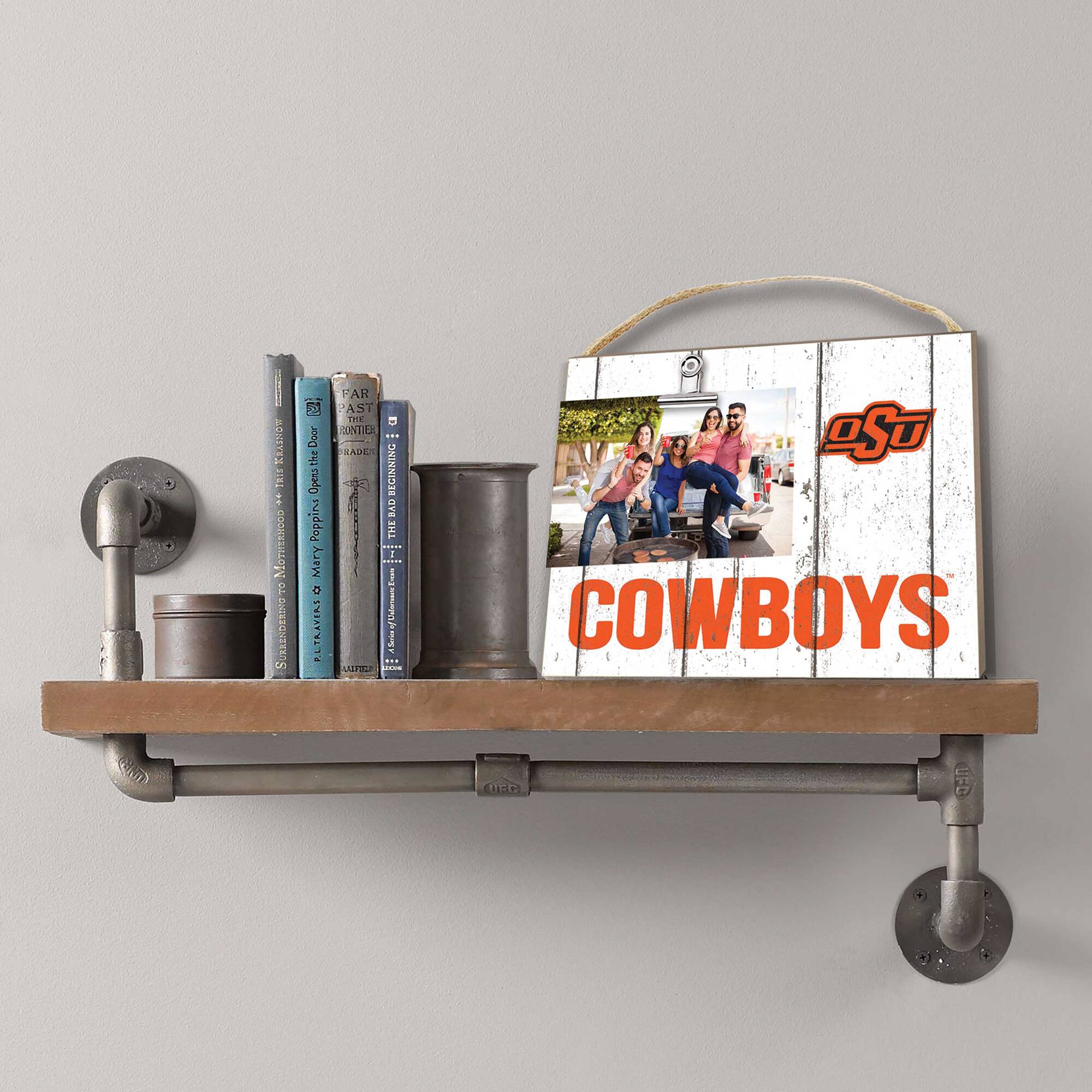 SNON E: P AEDRDTO an PAR PAST THE UNTIE Door ... ADEN the Opensthe Opens DNINNIDH BAD Poppir THE Mary .. Enan o /Ualetens LTRATEAS & ! I gSu COWBOYS UEC BE

Corrected:  
SNON E: P AEDRDTO an PAR PAST THE UNTIE Door ... ADEN the Opensthe Opens DNINNIDH BAD Poppir THE Mary .. Enan o /Ualetens LTRATEAS & ! I gSu COWBOYS UEC BE