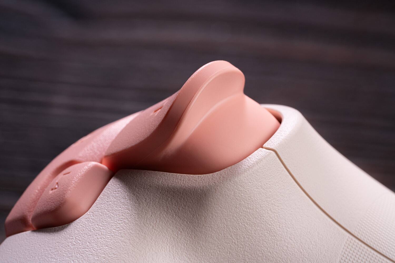 Alt View 18. 8BitDo - Ultimate 2C Wired Controller for Android and Windows with Hall Effect Joysticks - Peach.