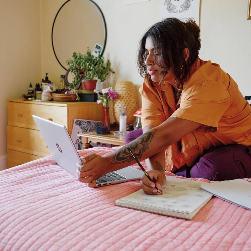 Alt View 8. HP - HP 15.6" Touchscreen Laptop,Ryzen 3 7320U,8GB RAM,512GB SSD,AMD Radeon Graphics,Win 11 Pro,Silver - Silver.