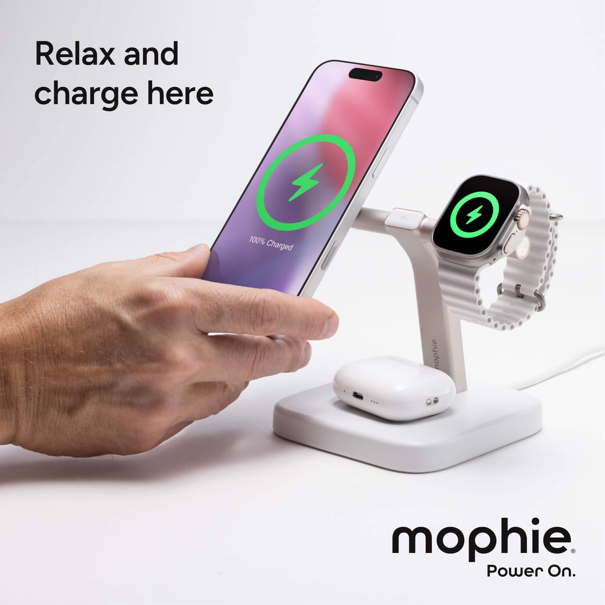 Relax and charge here

100% Charged

mophie

Power On.
