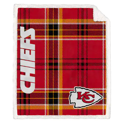 Front. Pegasus - Kansas City Chiefs 50" x 60" Playmaker Plaid Ultra Cozy Sherpa Throw - Multicolor.