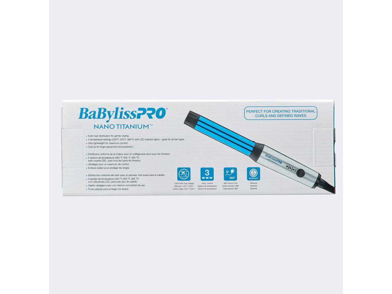 BaBylissPRO NANO TITANIUM™ PERFECT FOR CREATING TRADITIONAL CURLS AND DEFINED WAVES

Even heat distribution for gentler styling
3 temperature settings (320°F, 365°F, 390°F) with LED indicator lights - great for all hair types.
Ultra-lightweight for maximum comfort.

Distribution uniforme de la chaleur pour un coiffage plus doux pour les cheveux.
3 options de température (320°F, 365°F, 390°F) avec des indicateurs LED - parfait pour tous les types de cheveux.
Ultra-léger pour un maximum de confort.

Distribución uniforme del calor para un coiffage más suave para el cabello.
3 opciones de temperatura (320°F, 365°F, 390°F) con indicadores LED - para todo tipo de cabello.
Ultra-ligero para un máximo de comodidad.

3
6
360°

120V/230V Dual Voltage
1000W
100-240V
250V
10