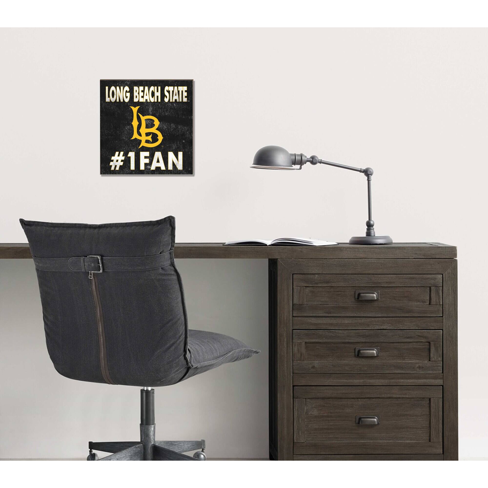 LONG BEACH STATE  
LB  
#1FAN