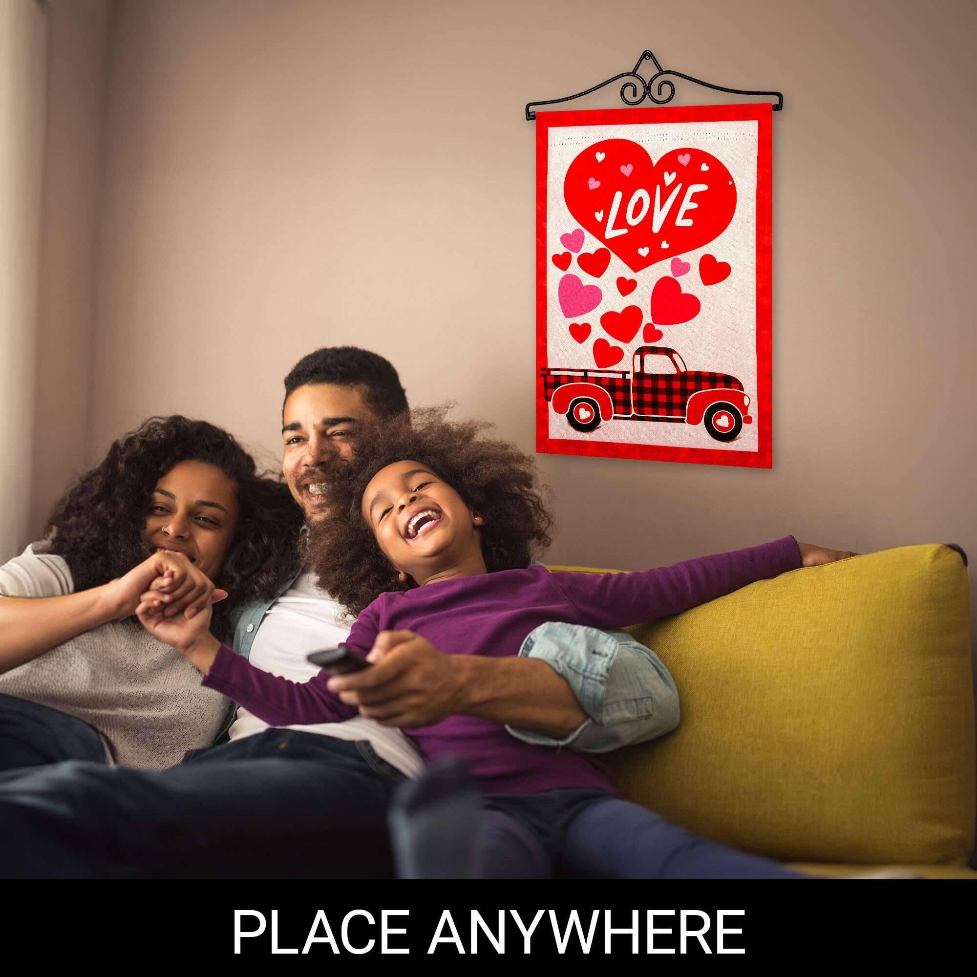 LOVE

PLACE ANYWHERE