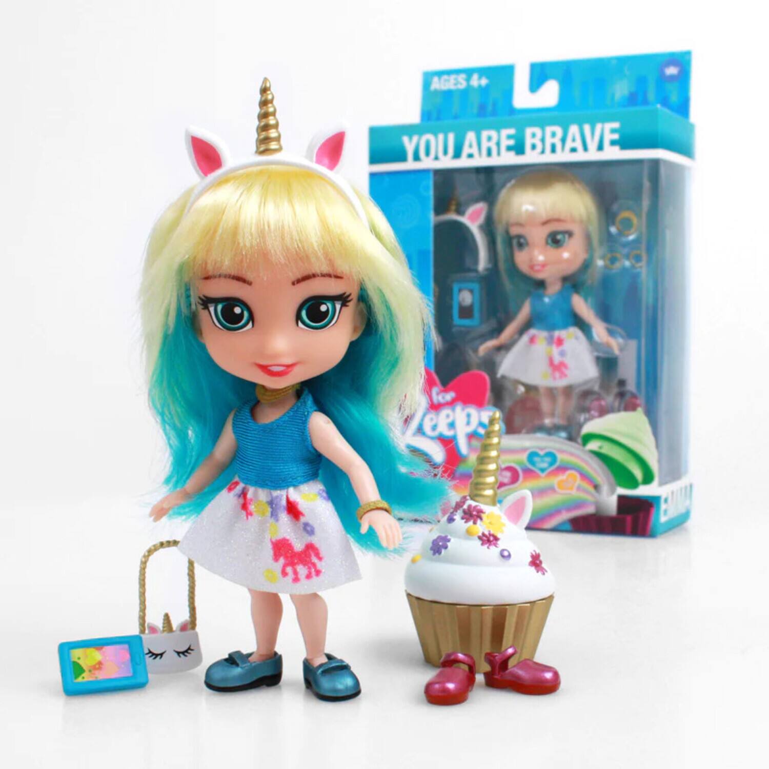 Loyal Subjects - For Keeps - Emma Girl with Cupcake Keepsake 5" Action Figure (Net) - Collectibles