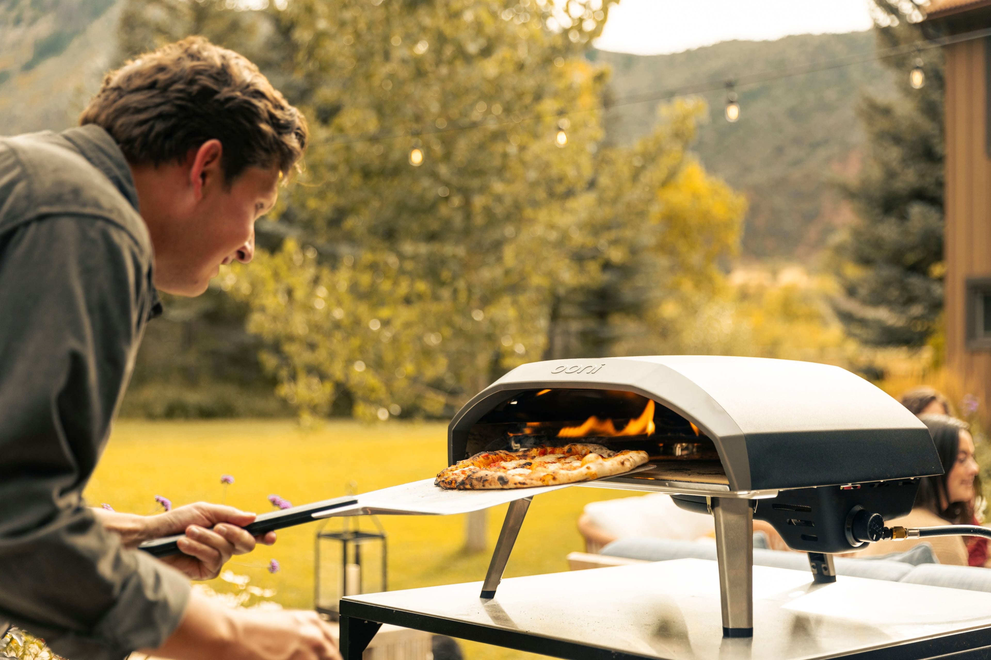 Alt View 25. Ooni - Koda 16 Gas-Powered Outdoor Pizza Oven - Black.