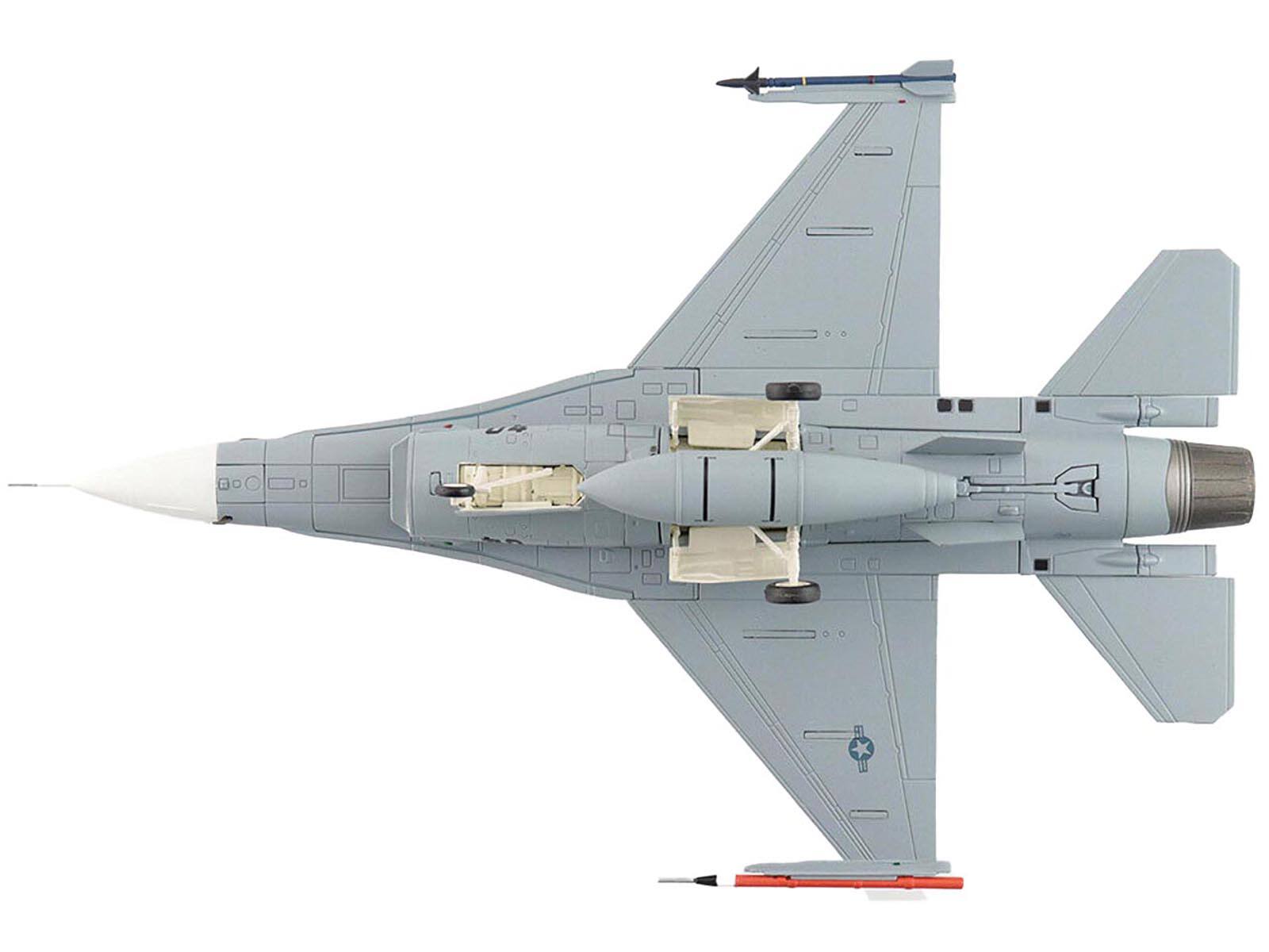 Alt View 4. Hobby Master - Lockheed F-16B Fighting Falcon Fighter Aircraft "Top Gun 04" US Navy "Air Power Series" 1/72 Diecast Model Hobby Master.