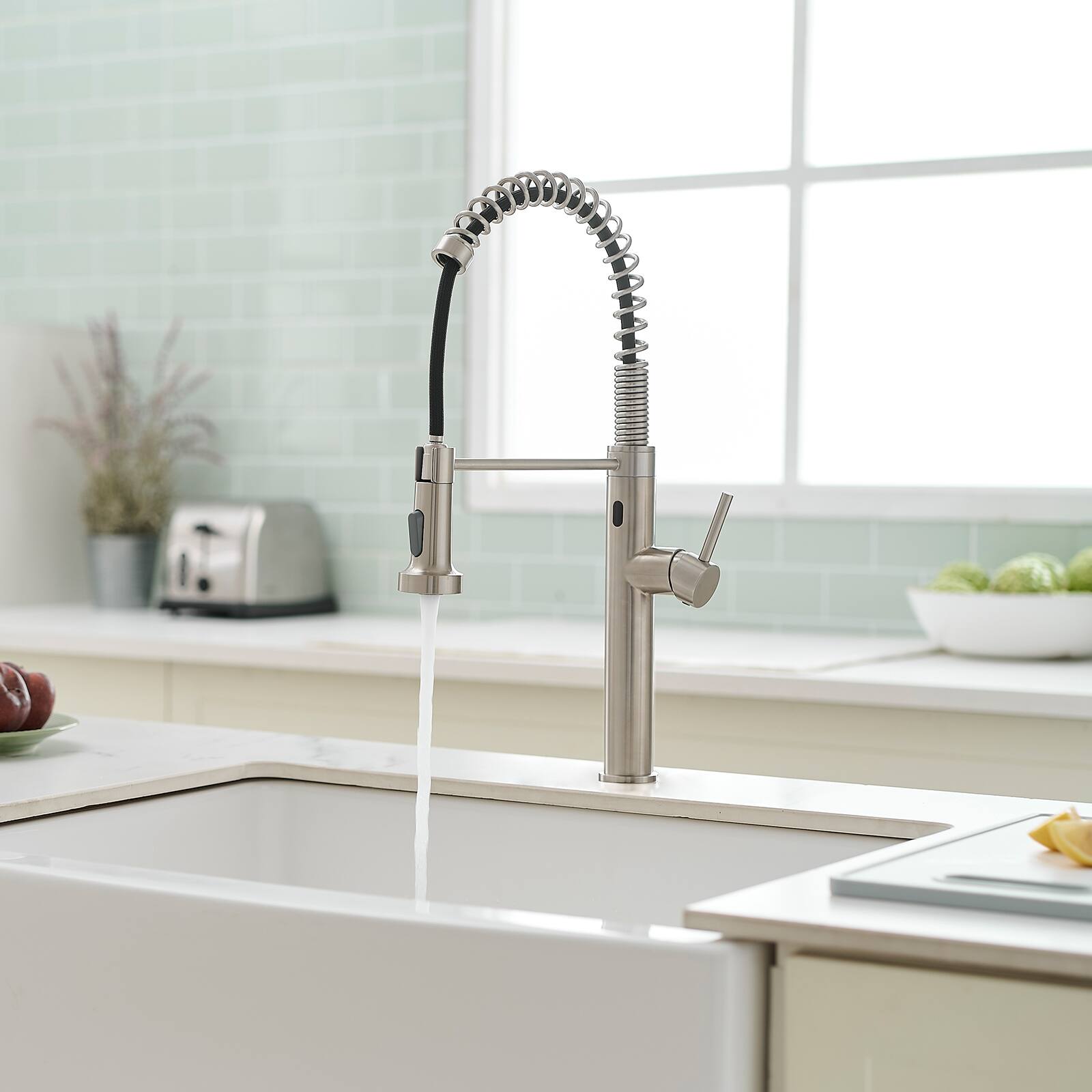 Left. Siljoy - Touchless Kitchen Faucet,Hands Free Automatic Smart Kitchen Faucet - Chrome.