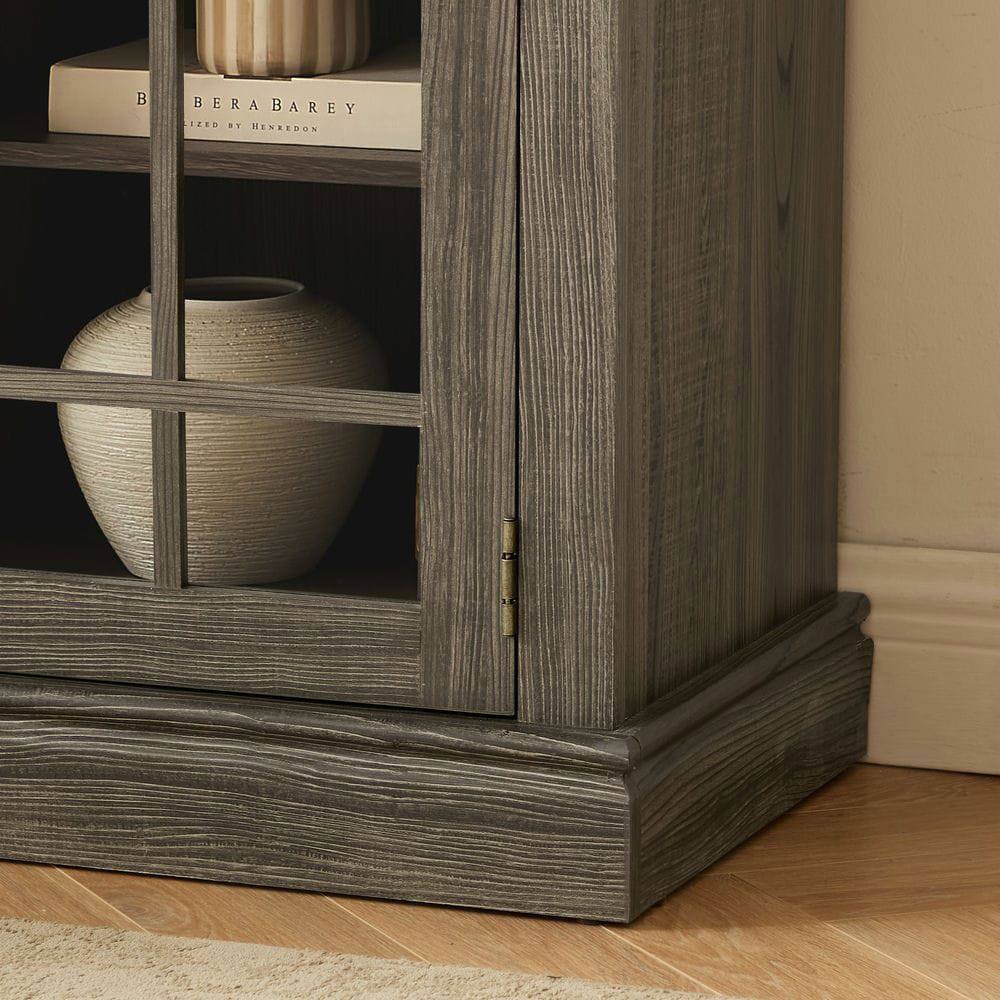 BERA BAREY  
EDITED BY HENREDON