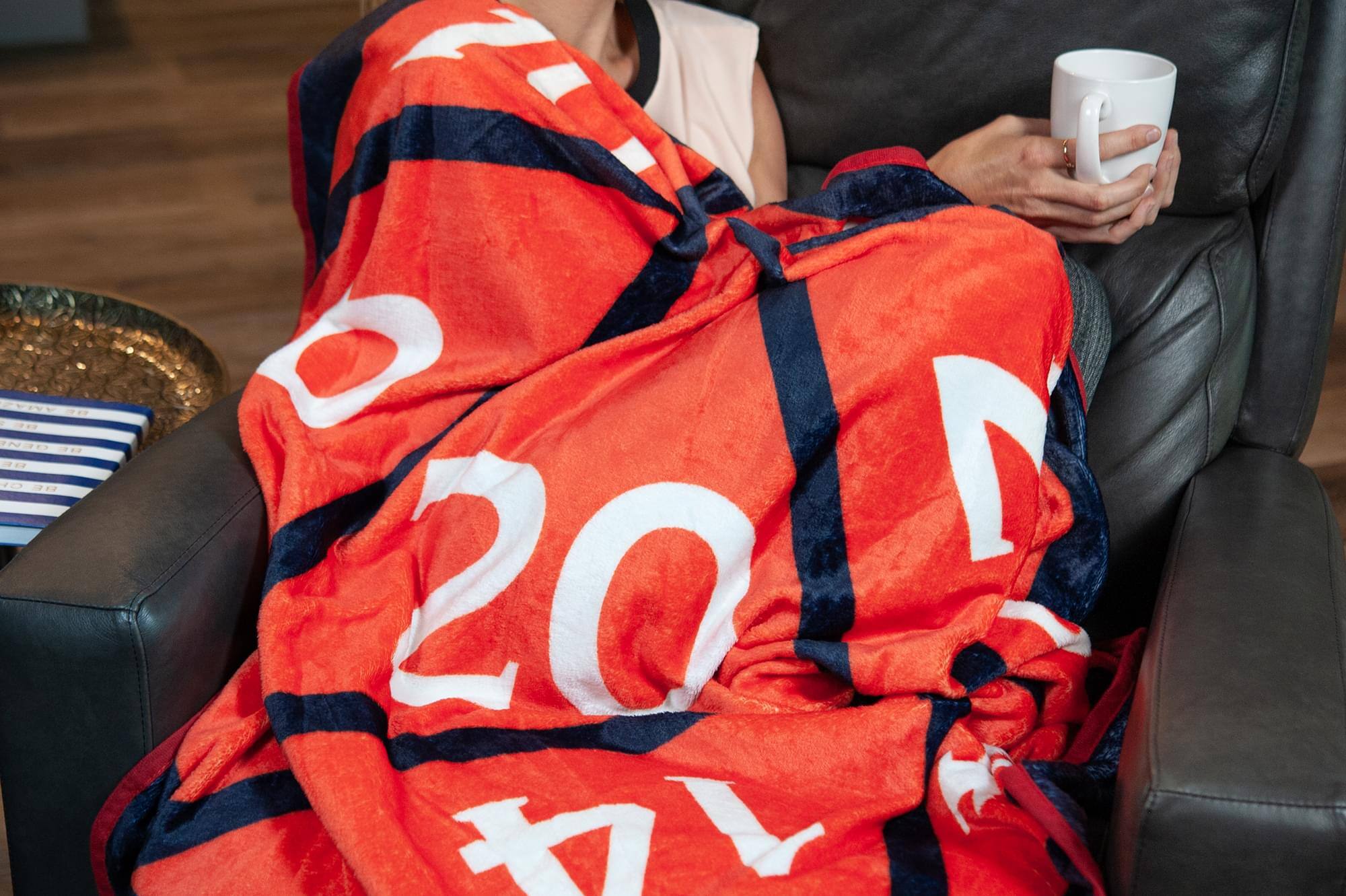 1 CENE 7 INIO a0 R0 N 20 MY