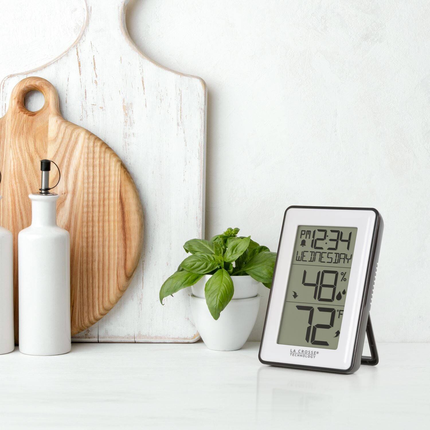 2:34 PM  
WEDNESDAY  
48%  
72°F  
LA CROSSE TECHNOLOGY