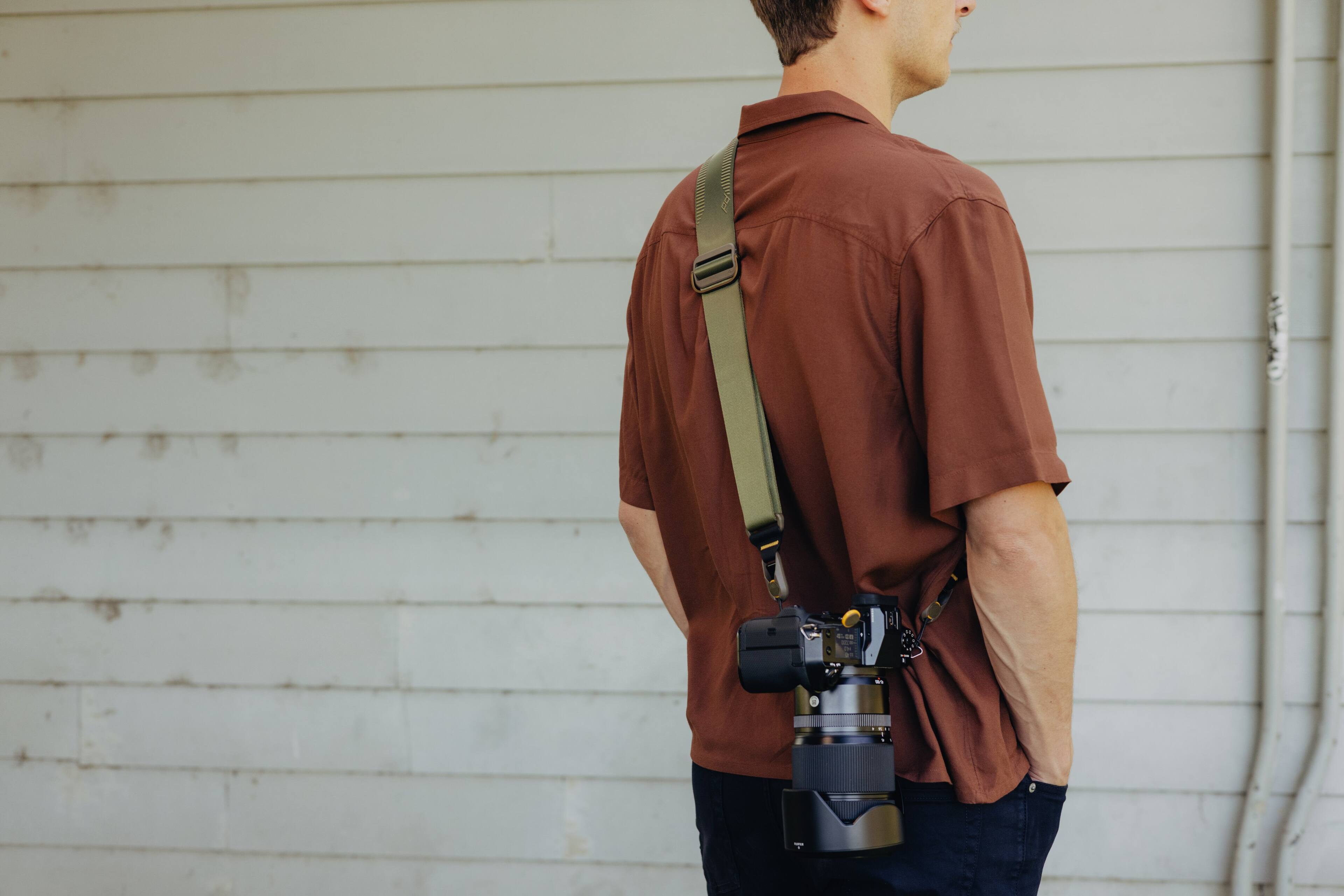 Left. Peak Design - Slide Camera Strap - Kelp.