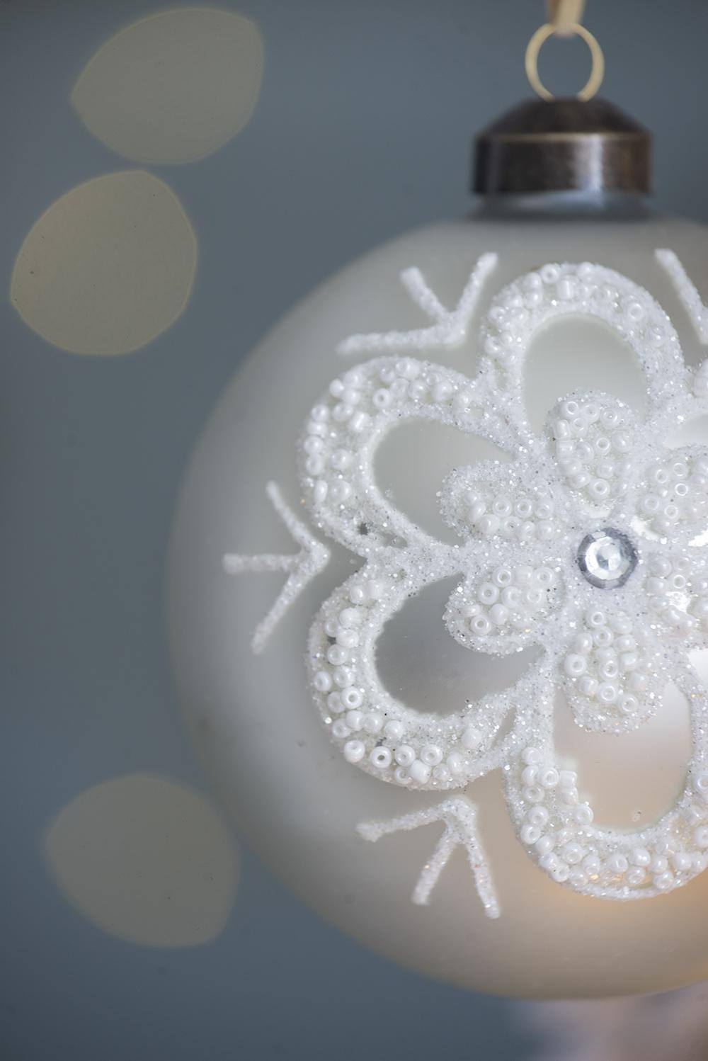 Alt View 2. Dexmalle - Dexmalle-D3.9 Christmas Tree Decorative Glass Hanging Ball,Set of 6-White - White.