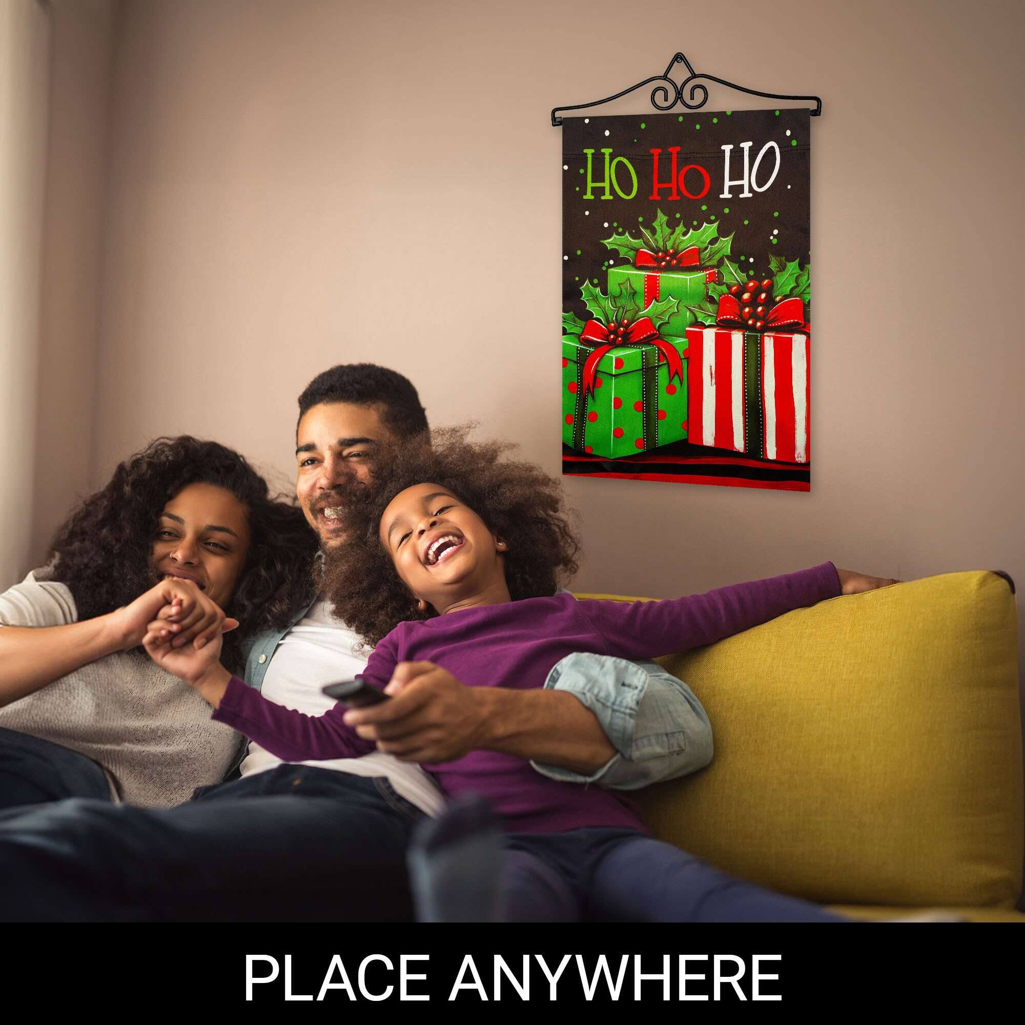 Ho Ho Ho  
PLACE ANYWHERE