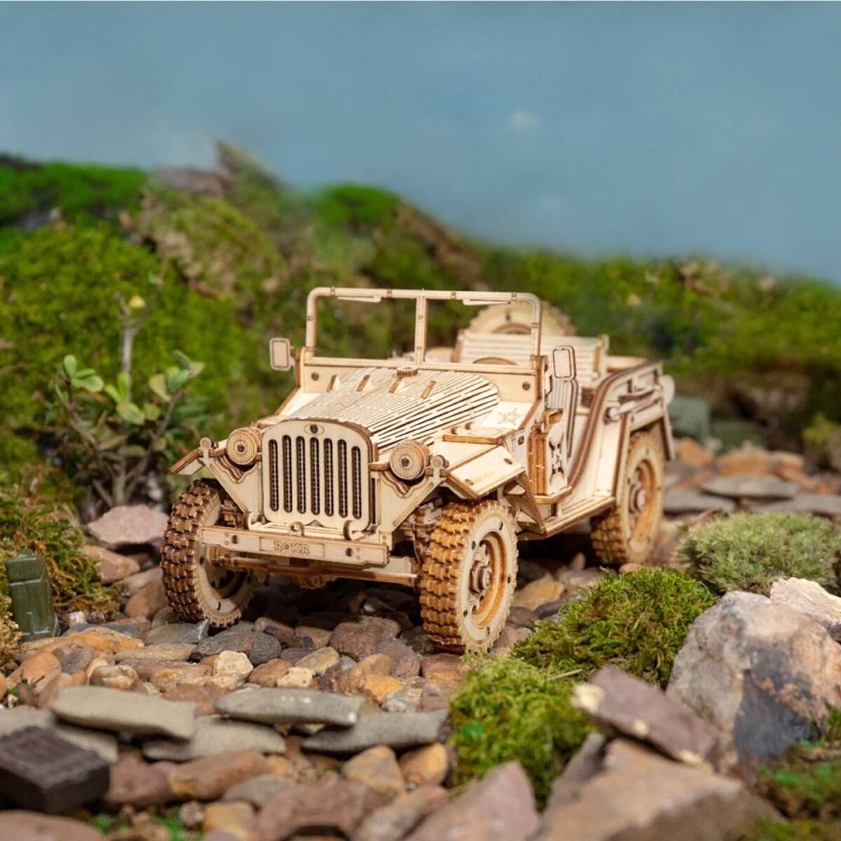 Angle. 3D Puzzle - DIY 3D Puzzle - Jeep Army Car - 369pcs.