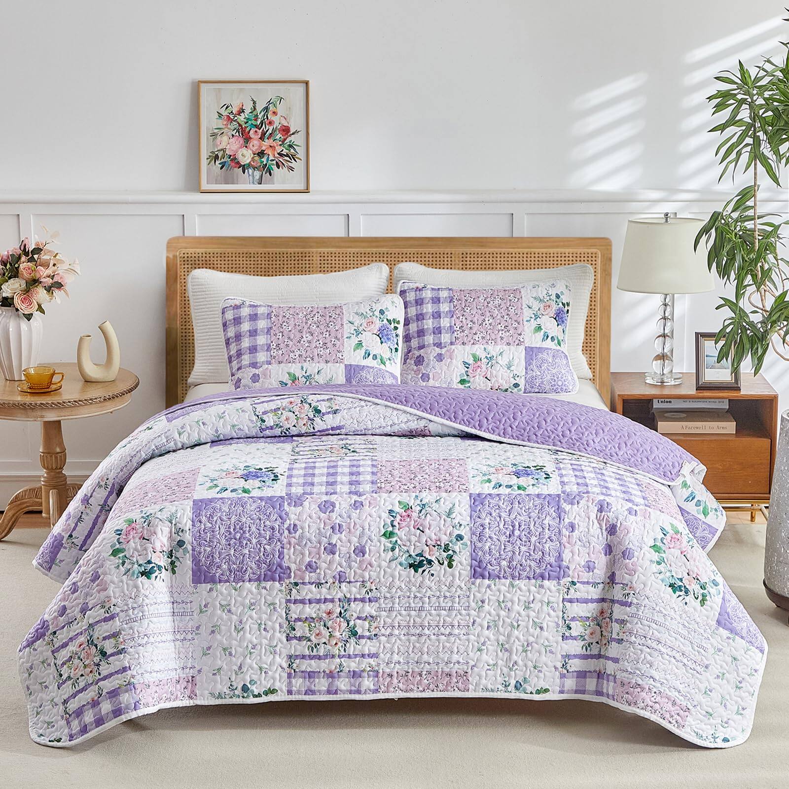 PARKER SLATER - 3 Pieces Floral Patchwork Quilt Set Queen Blue N White Flowers Design Soft Cozy Microfiber Bedspread Bed Cover For - Purple-California King-102"x114"