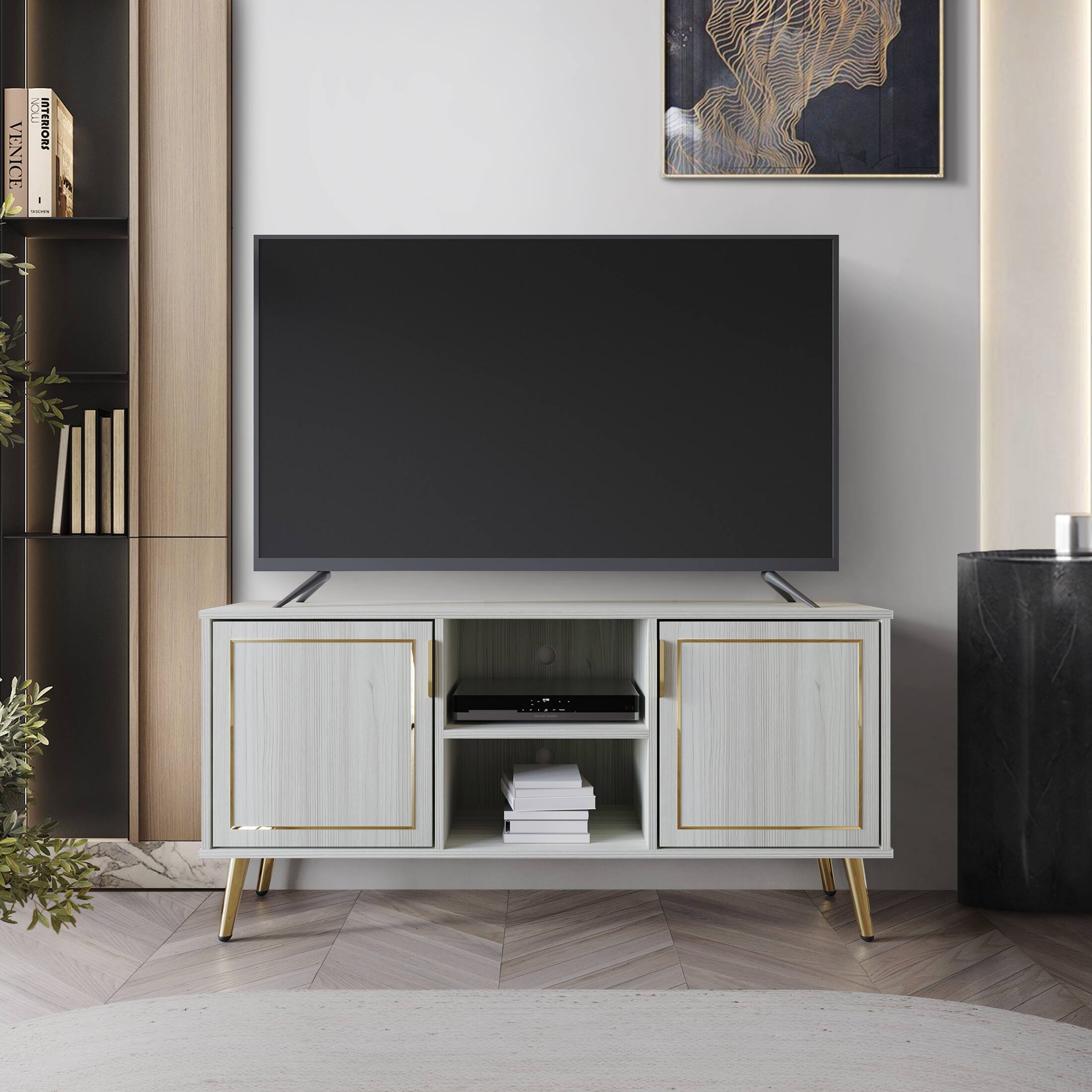 VENICE VOUL INTERIORS - |