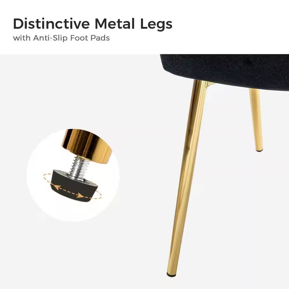 Distinctive Metal Legs  
with Anti-Slip Foot Pads