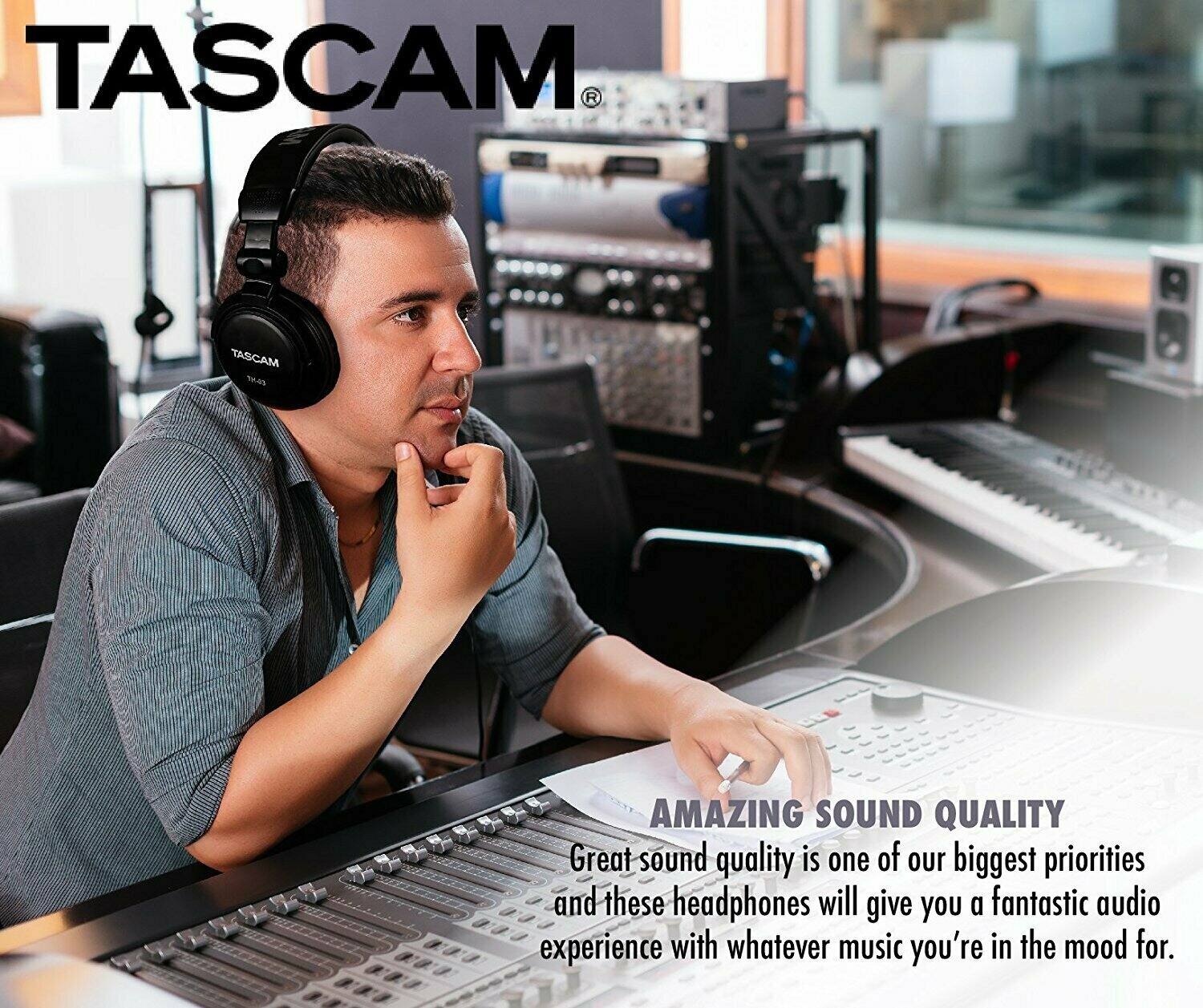 TASCAM

AMAZING SOUND QUALITY

Great sound quality is one of our biggest priorities and these headphones will give you a fantastic audio experience with whatever music you're in the mood for.