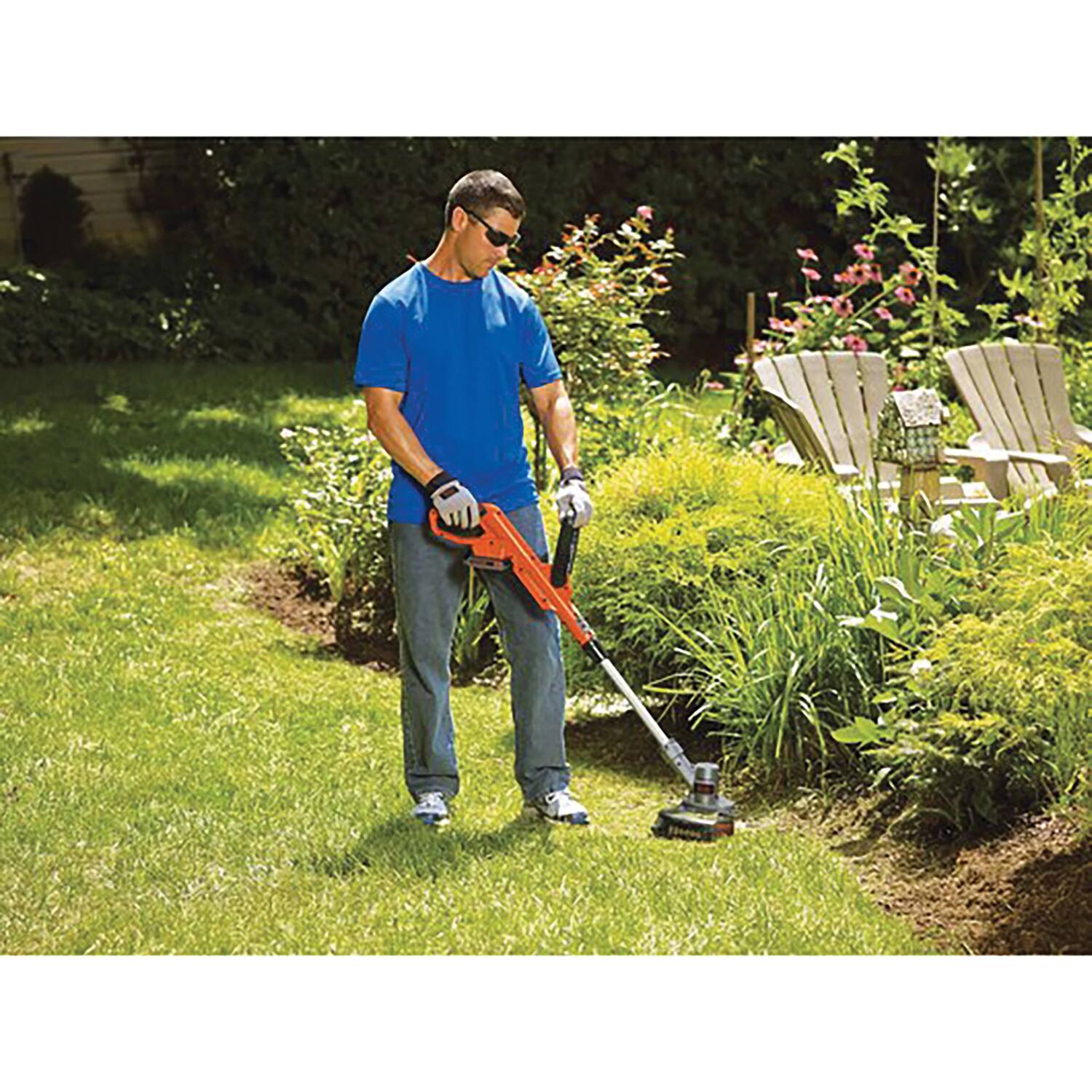 Alt View 5. Black+Decker - 20-Volt MAX 2-in-1 Cordless String Trimmer and Edger with Battery and Charger LST300.