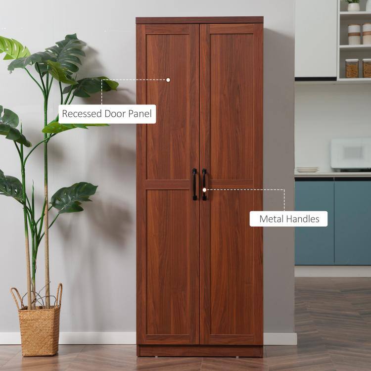 Recessed Door Panel  
Metal Handles