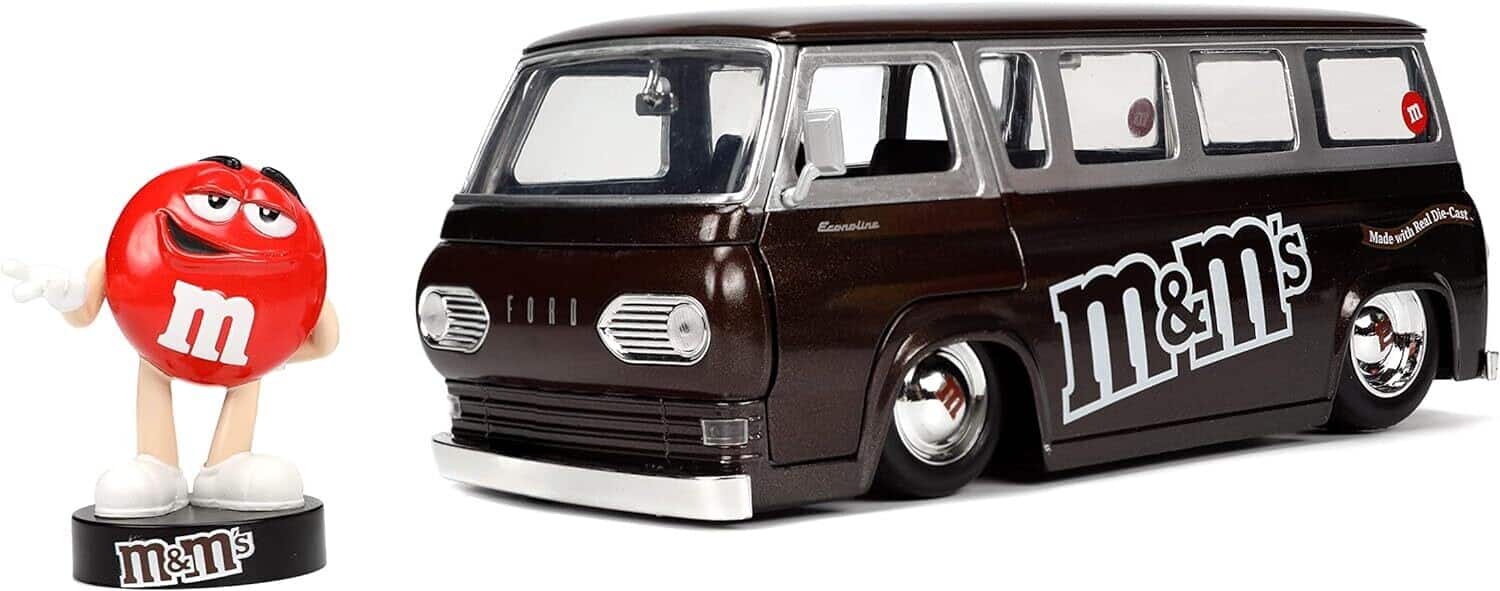 Photos - Action Figures / Transformers Jada Toys - 1:24 M&M's 1965 Ford Econoline with Red Figure - Collectibles - Multicolor 801310320273 