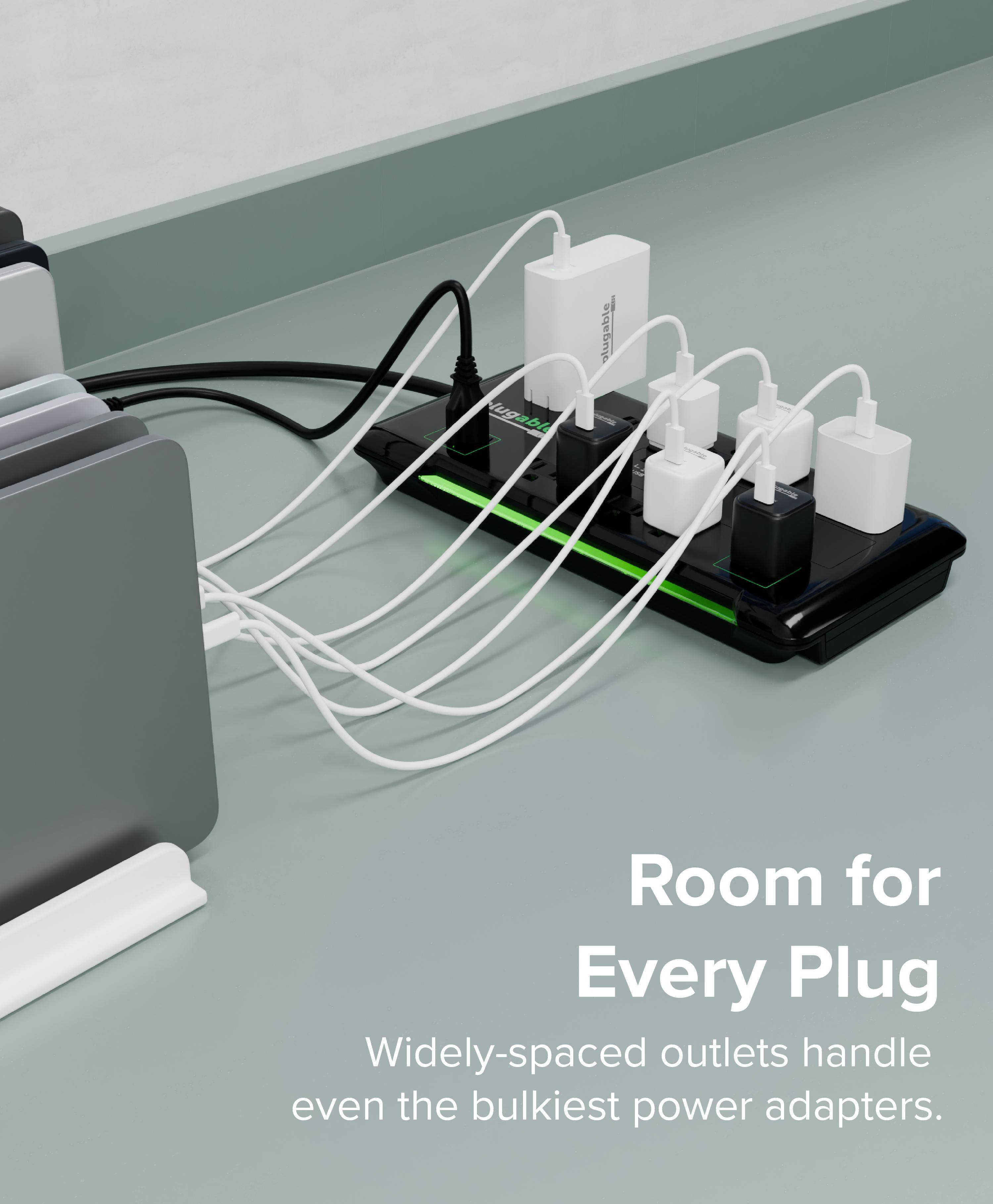 Room for Every Plug  
Widely-spaced outlets handle even the bulkiest power adapters.
