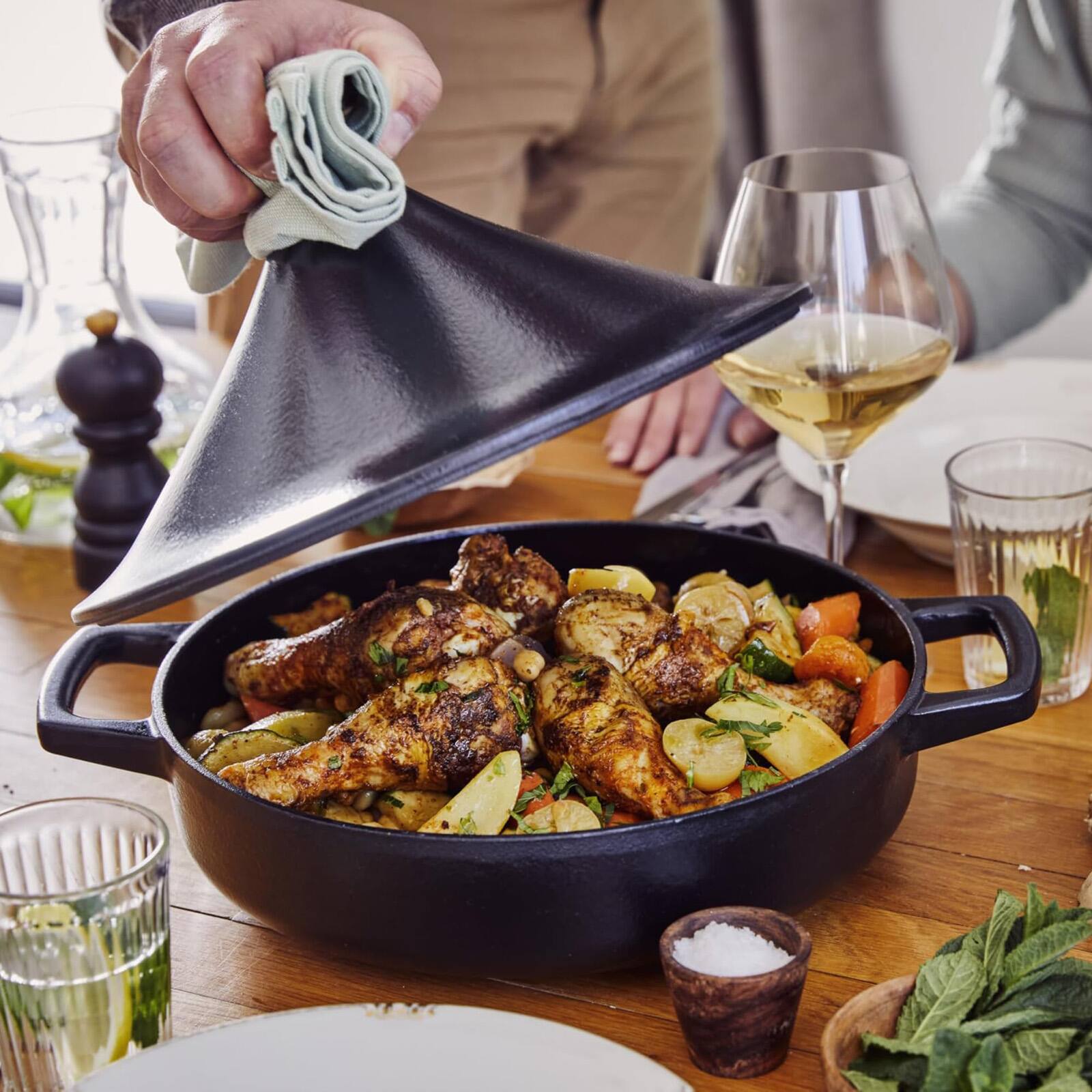 Alt View 6. Alva - Alva Nori Enameled Cast Iron Moroccan Tagine, 3-Qt. - Black.
