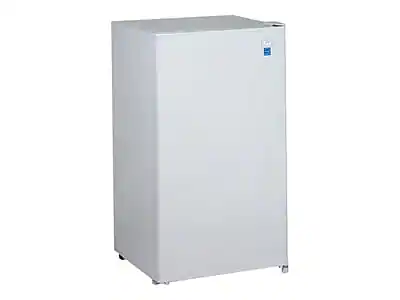 Front. Avanti - Avanti RM3306W 19.5" 3.3 Cu. Ft. Refrigerator - White.