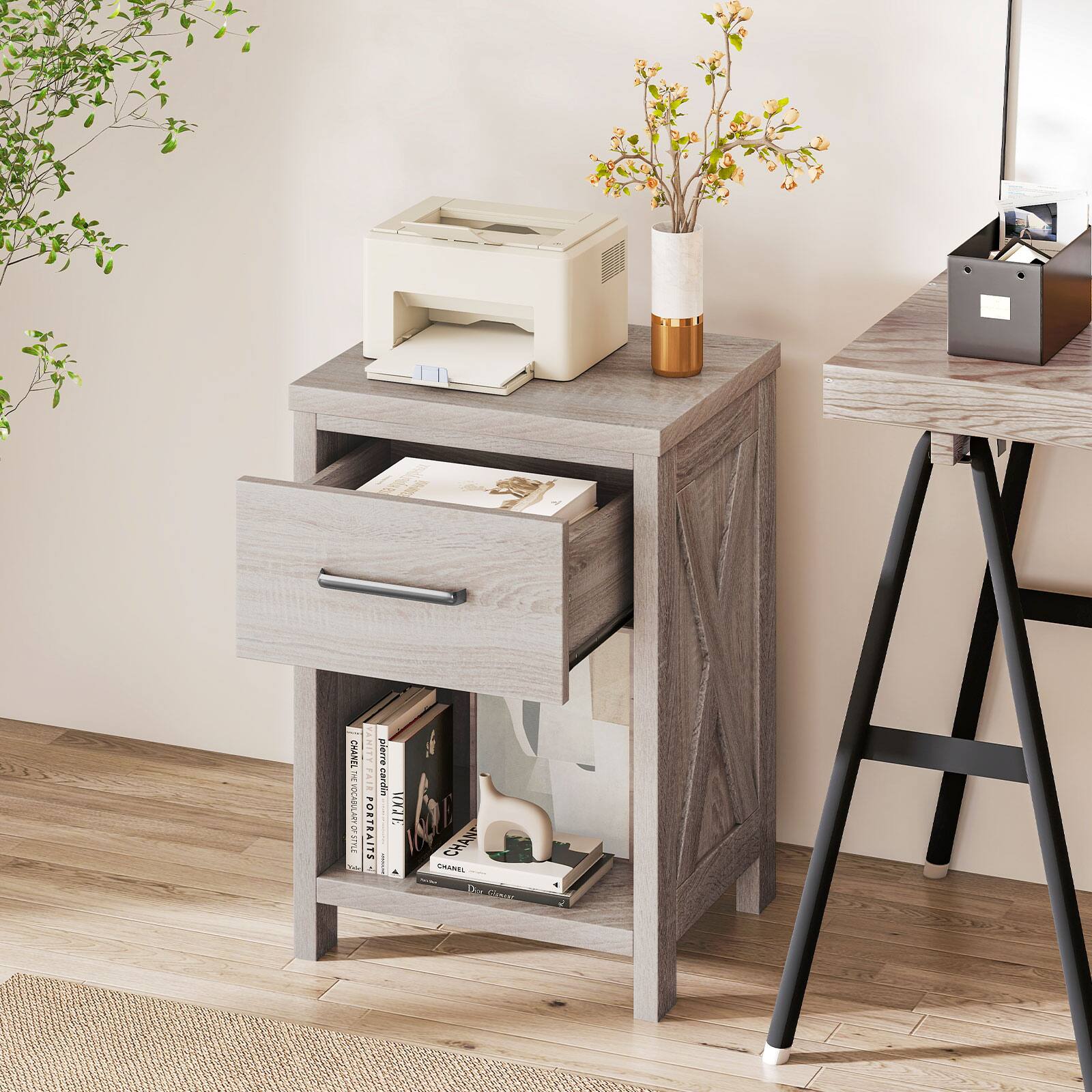 The text in the image is:

"NY i CHANEL I piera I FA : cardin 2 OCABULARY 5 O dy TENN 2 ORTRAITS tut | CHAN - & TILABAL Ma 1."

Corrected and grouped text:

"NY i CHANEL I piera I FA: cardin 2 OCABULARY 5 O dy TENN 2 ORTRAITS tut | CHANEL & TILABAL Ma 1."