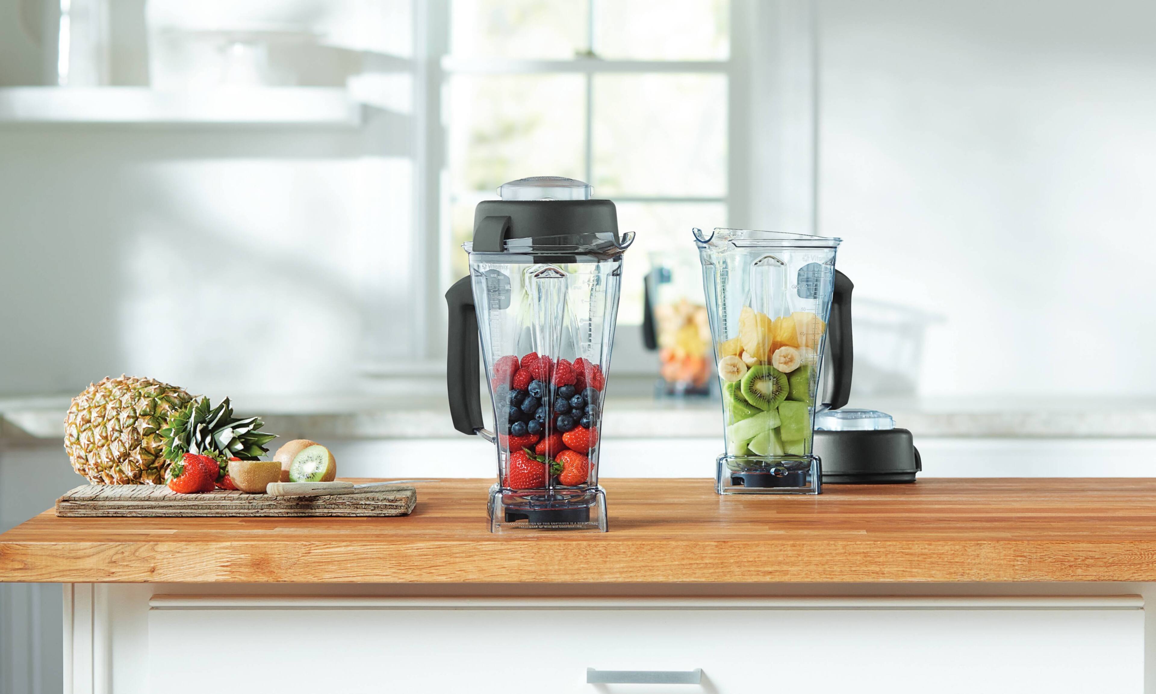 Alt View 3. Vitamix - 64-ounce Classic Blender Container - Clear.