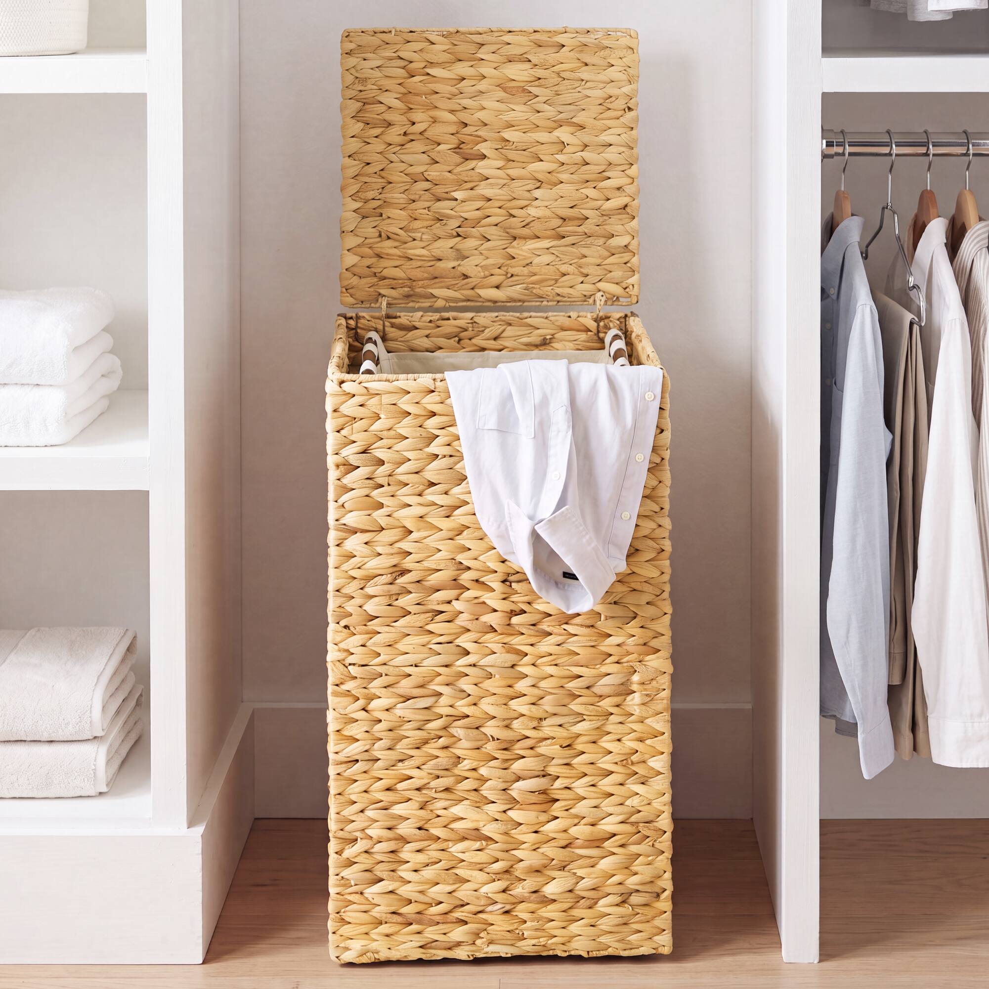 Alt View 3. Best Choice Products - Best Choice Products Small Laundry Hamper W/ Lid, Handwoven Laundry Basket, W/ Washable Liner & Handles - Natural - Natural.