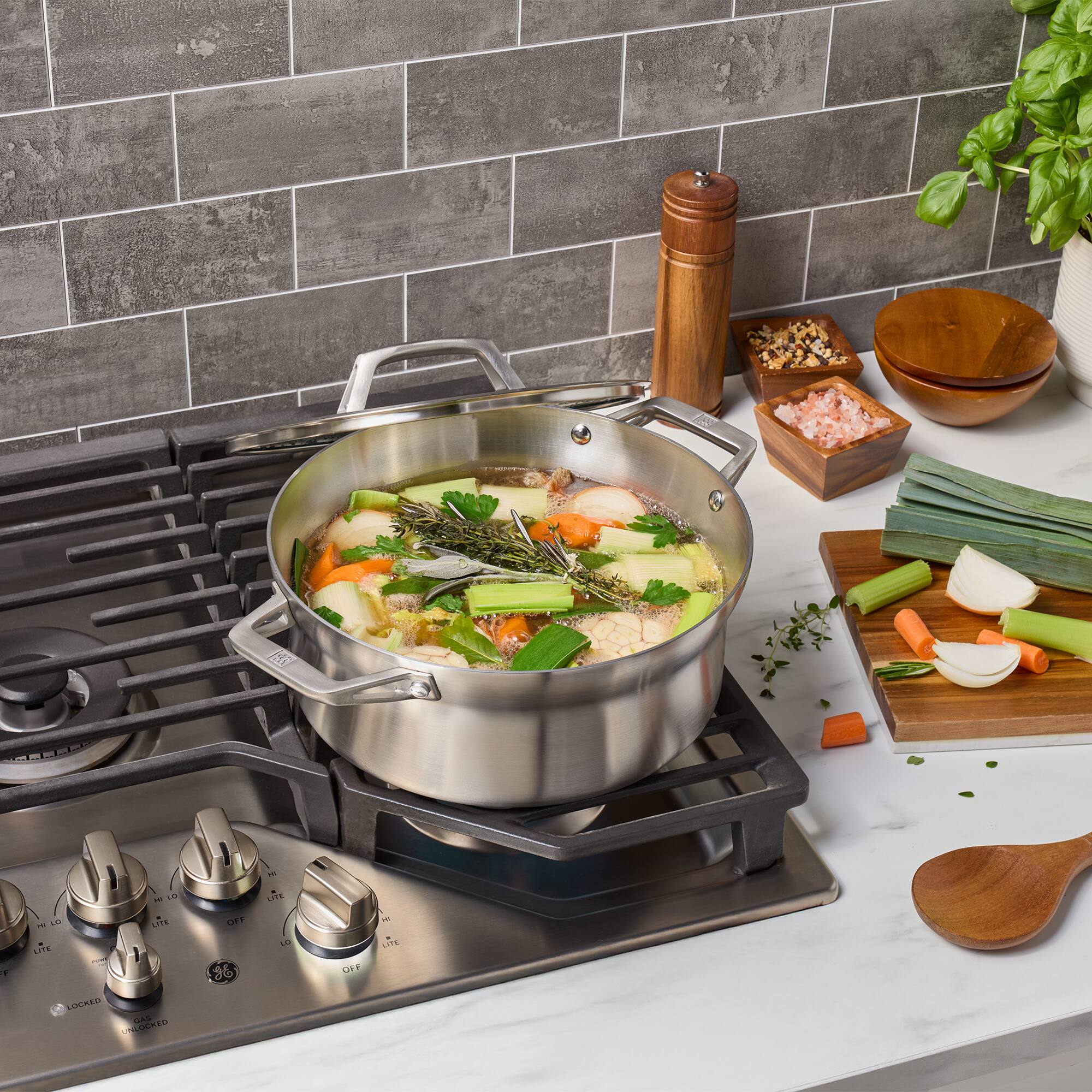 SASSO - L'ETE - I MELUCAS UFT 3 - SIE - LITE