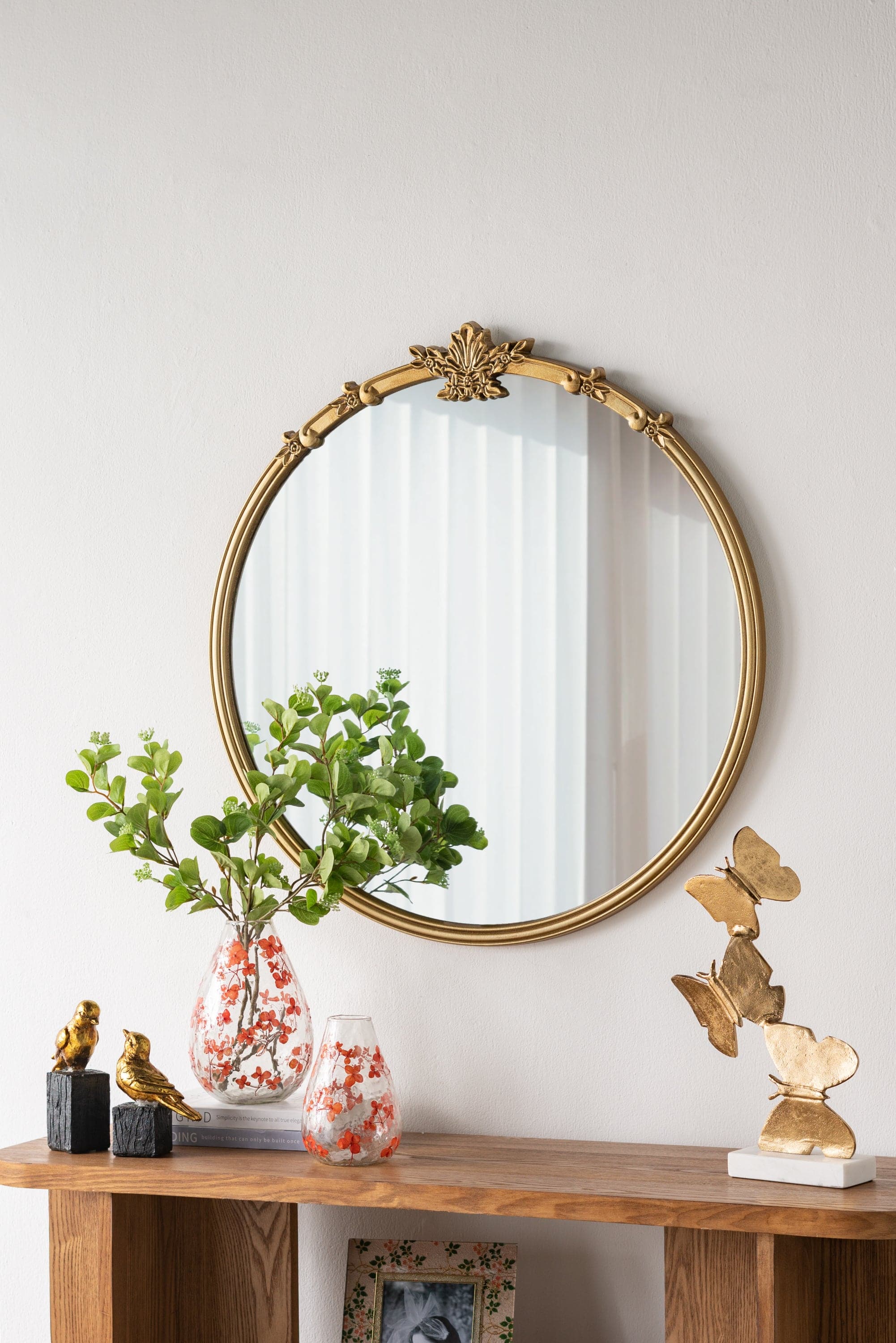 BreeBe - 30x31' Round Wall Mirror With Finish And Decorative Leaf Crest - Gold